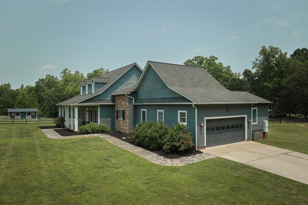 Homes for sale in Campobello, SC | 355 Night Lark Ln, Campobello, SC 29322 | MLS# SPN324858