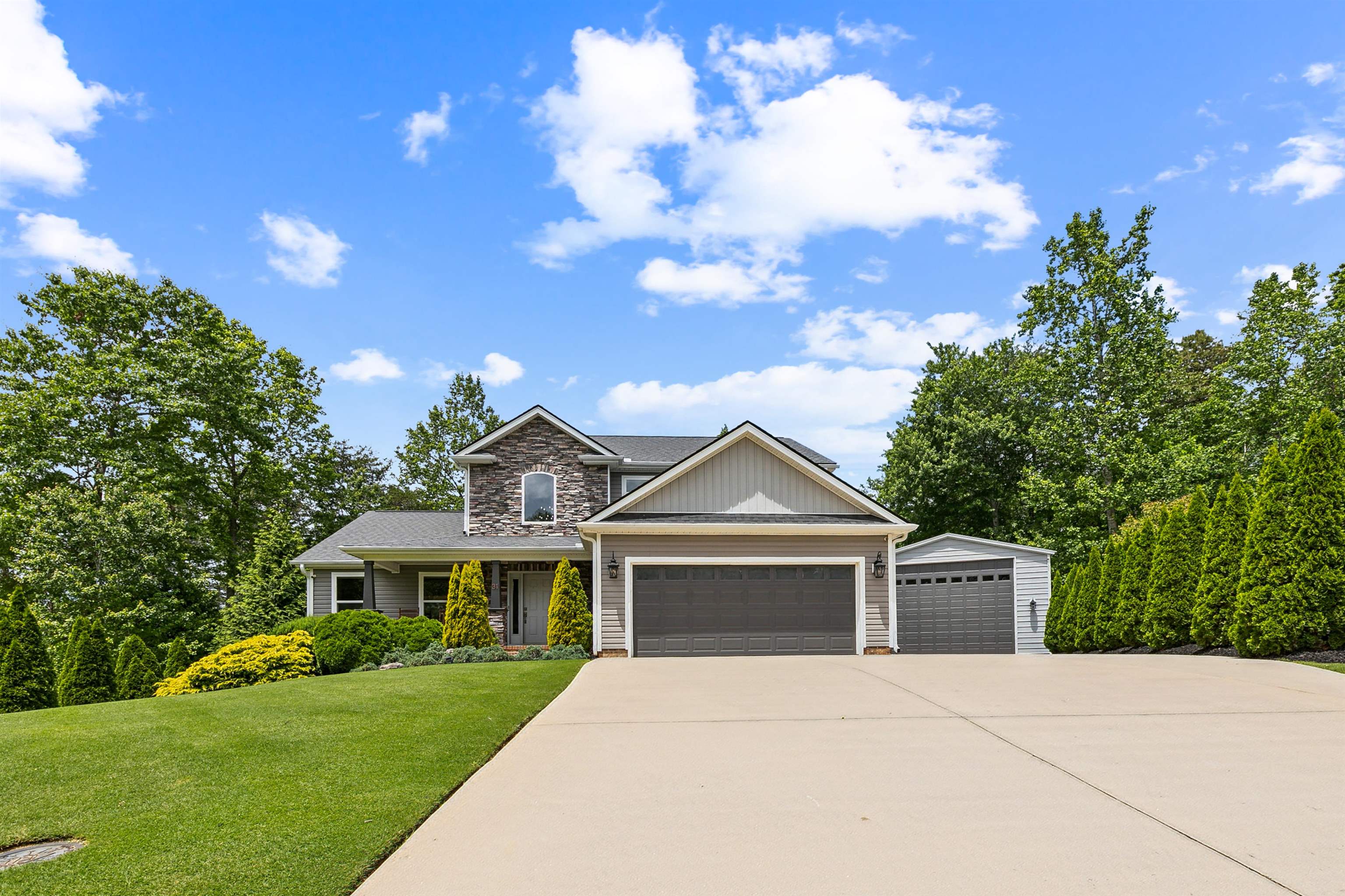 Homes for sale in Travelers Rest, SC | 31 Goodwin Farms Ct, Travelers Rest, SC 29690 | MLS# SPN325486