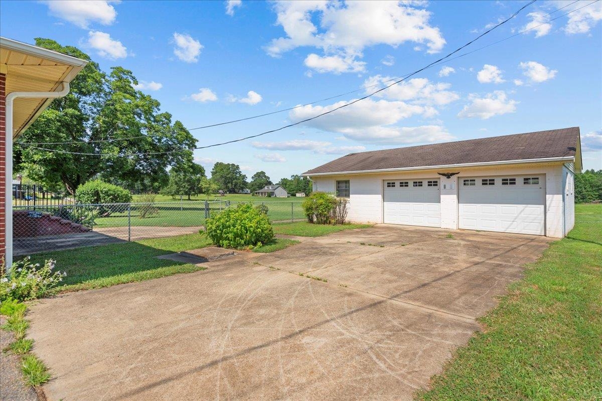 Homes for sale in Inman, SC | 2160 Compton Bridge Rd, Inman, SC 29349 | MLS# SPN326438