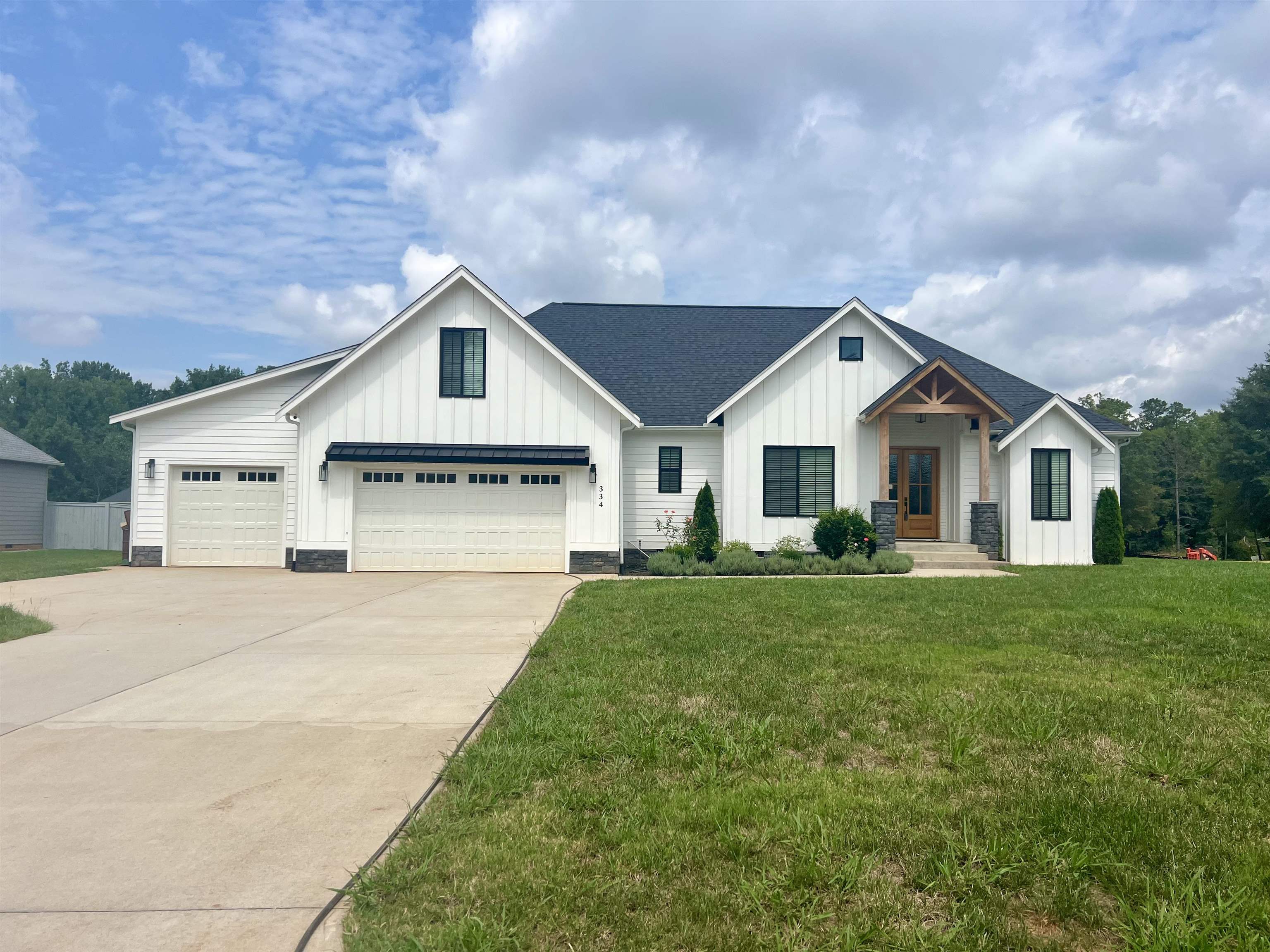 Homes for sale in Inman, SC | 334 Jordan Creek Rd, Inman, SC 29349 | MLS# SPN327249