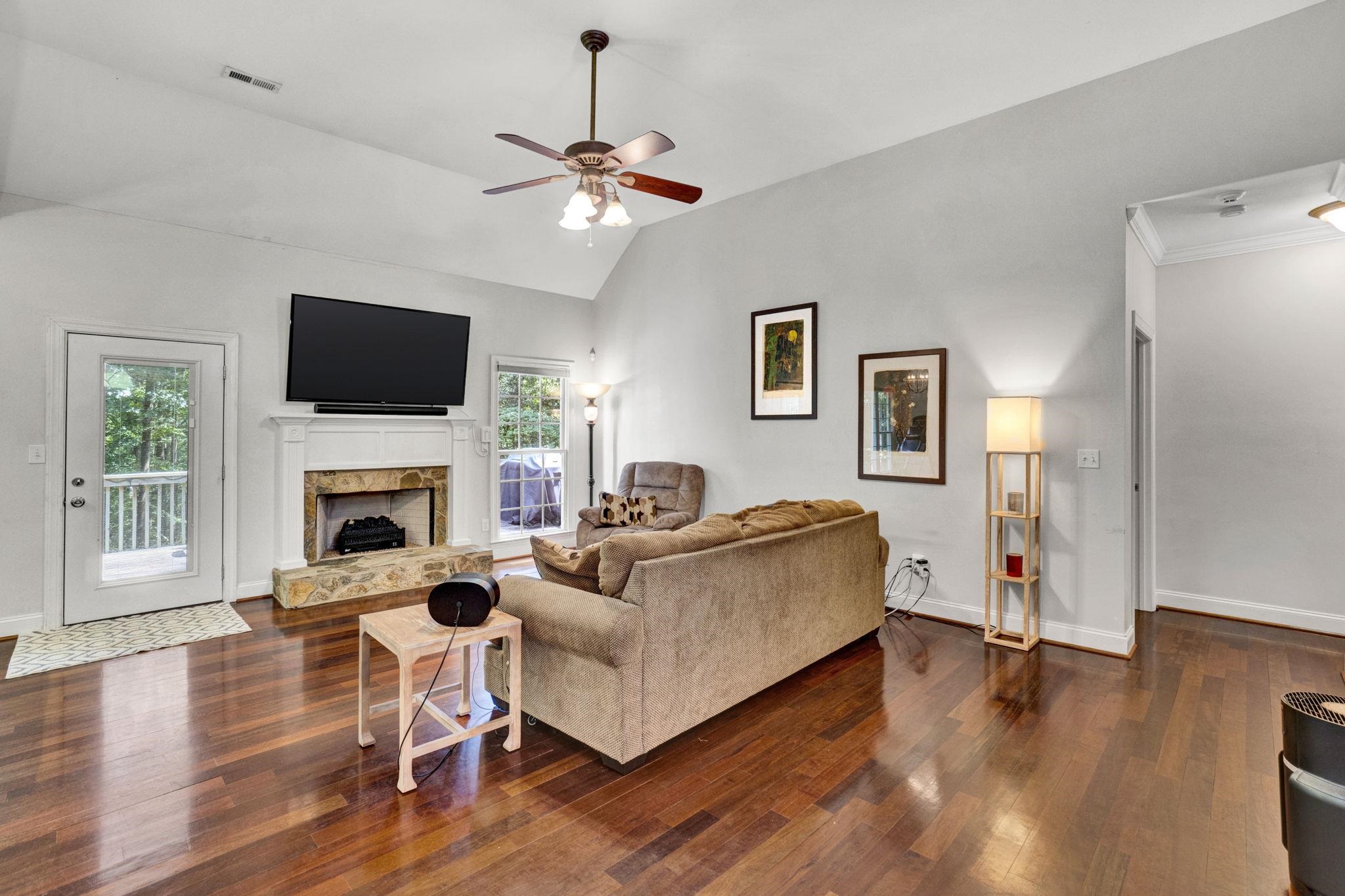 3rd image of 36 Prince Williams Ct, Simpsonville, SC 29681 | MLS# SPN328019