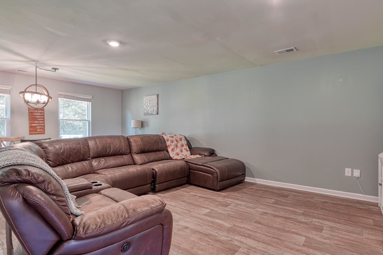 Photo 3 of Single Family Residence at 1281 Twin Brg Rd, Gaffney, SC 29341 | MLS# SPN328740 | | Sold on 2026-03-17