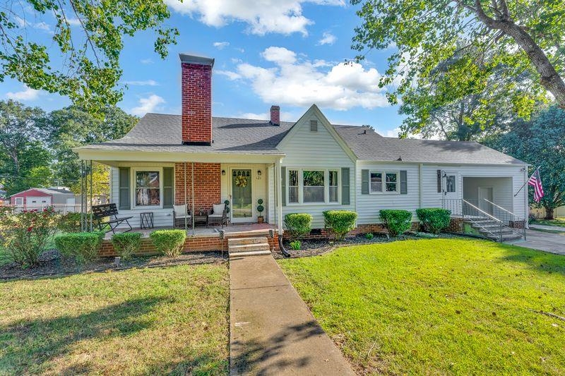 Homes for sale in Pacolet, SC | 121 Anderson Ave, Pacolet, SC 29372 | MLS# SPN328984