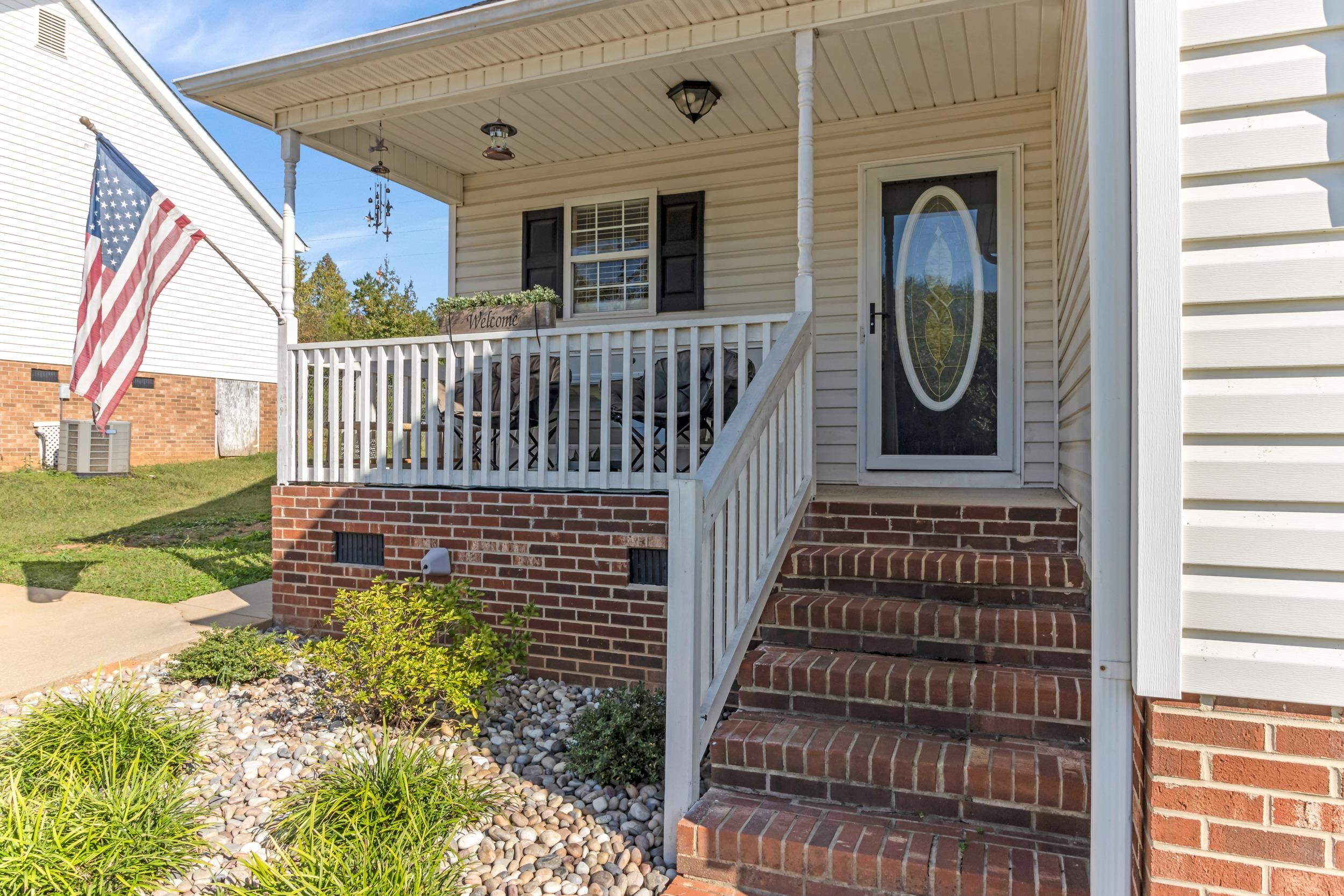 Homes for sale in Spartanburg, SC | 247 Queensbury Way, Spartanburg, SC 29302 | MLS# SPN329688