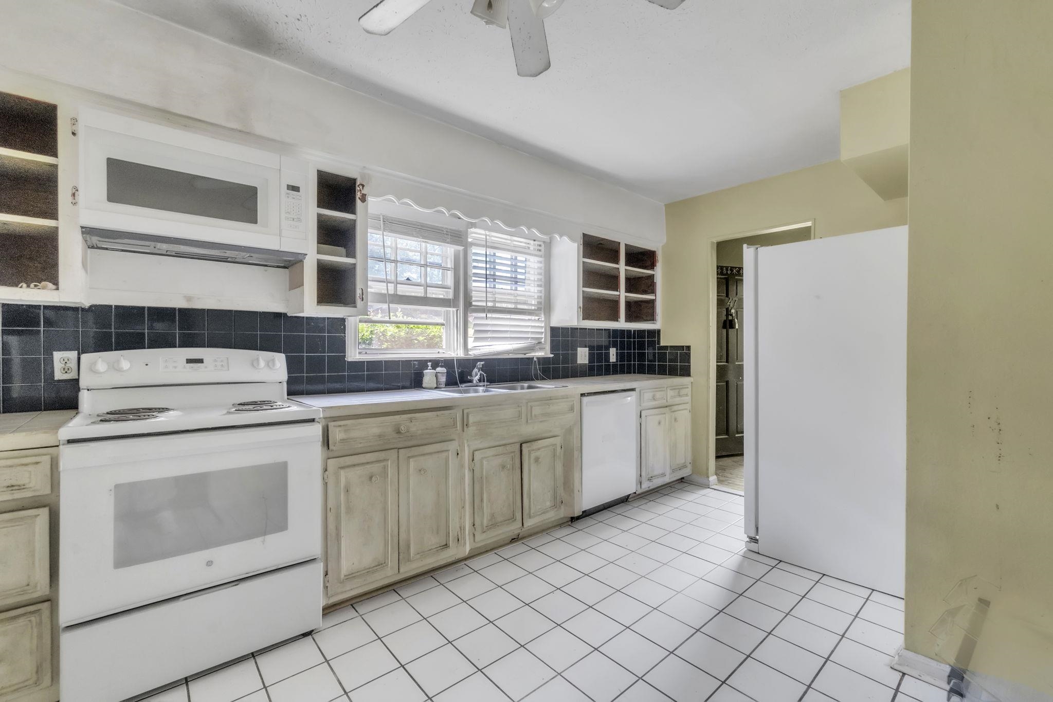 Homes for sale in Spartanburg, SC | 47 Summer Creek Dr, Spartanburg, SC 29307 | MLS# SPN330110