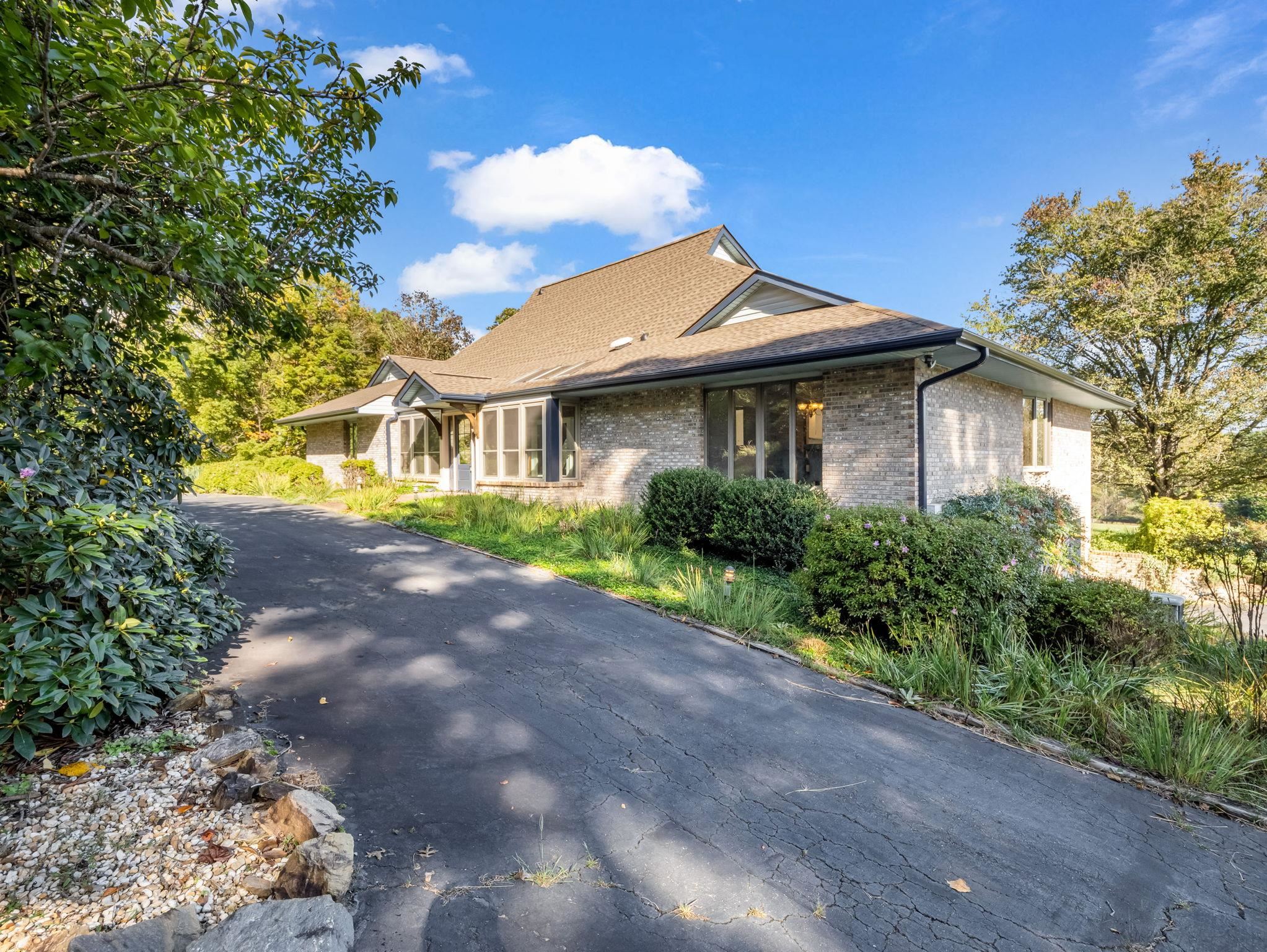 Homes for sale in Hendersonville, NC | 26 Canter Ct, Hendersonville, NC 28742 | MLS# SPN330337