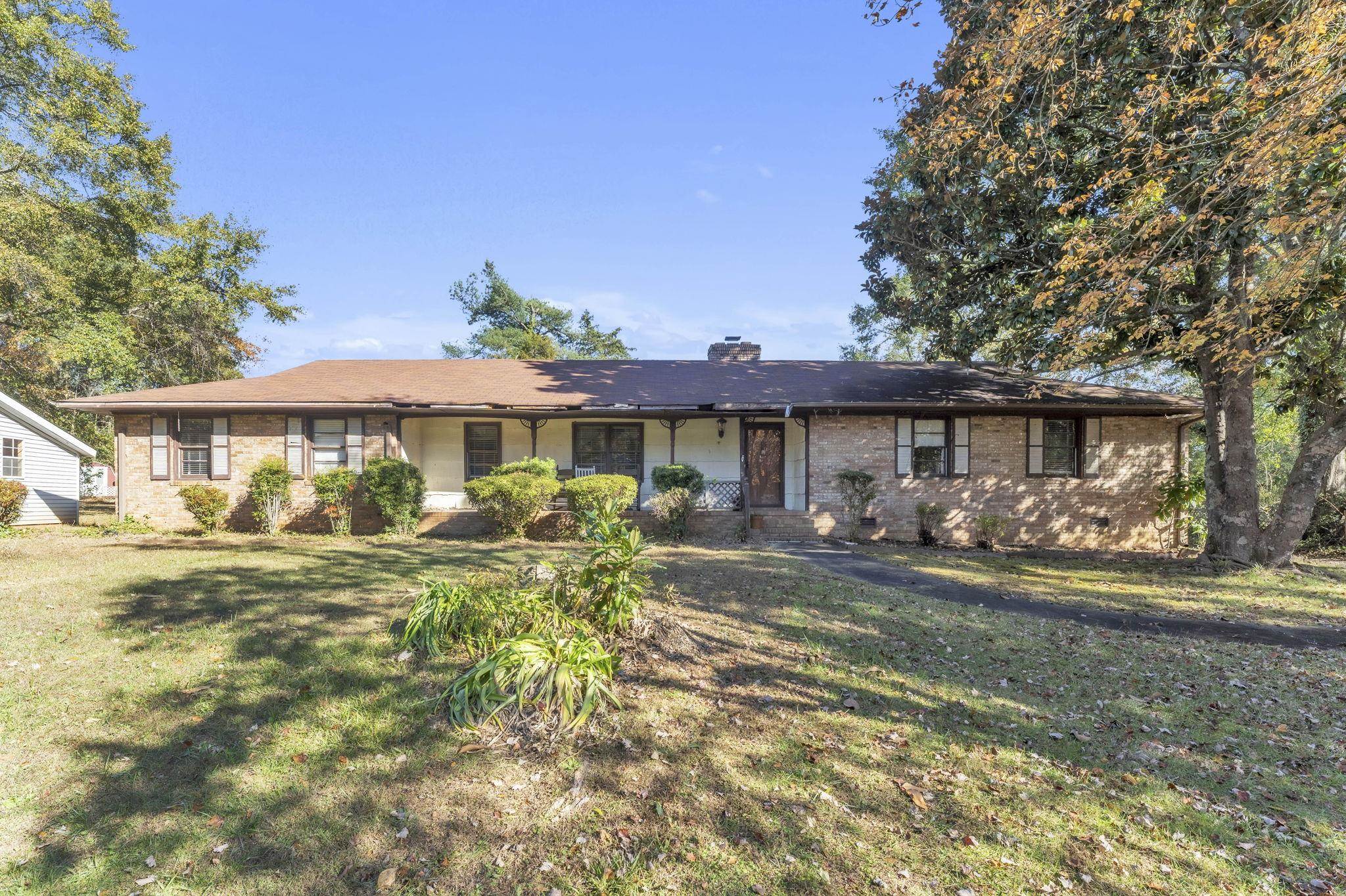 Homes for sale in Greer, SC | 104 Lakecrest Dr, Greer, SC 29651 | MLS# SPN330574