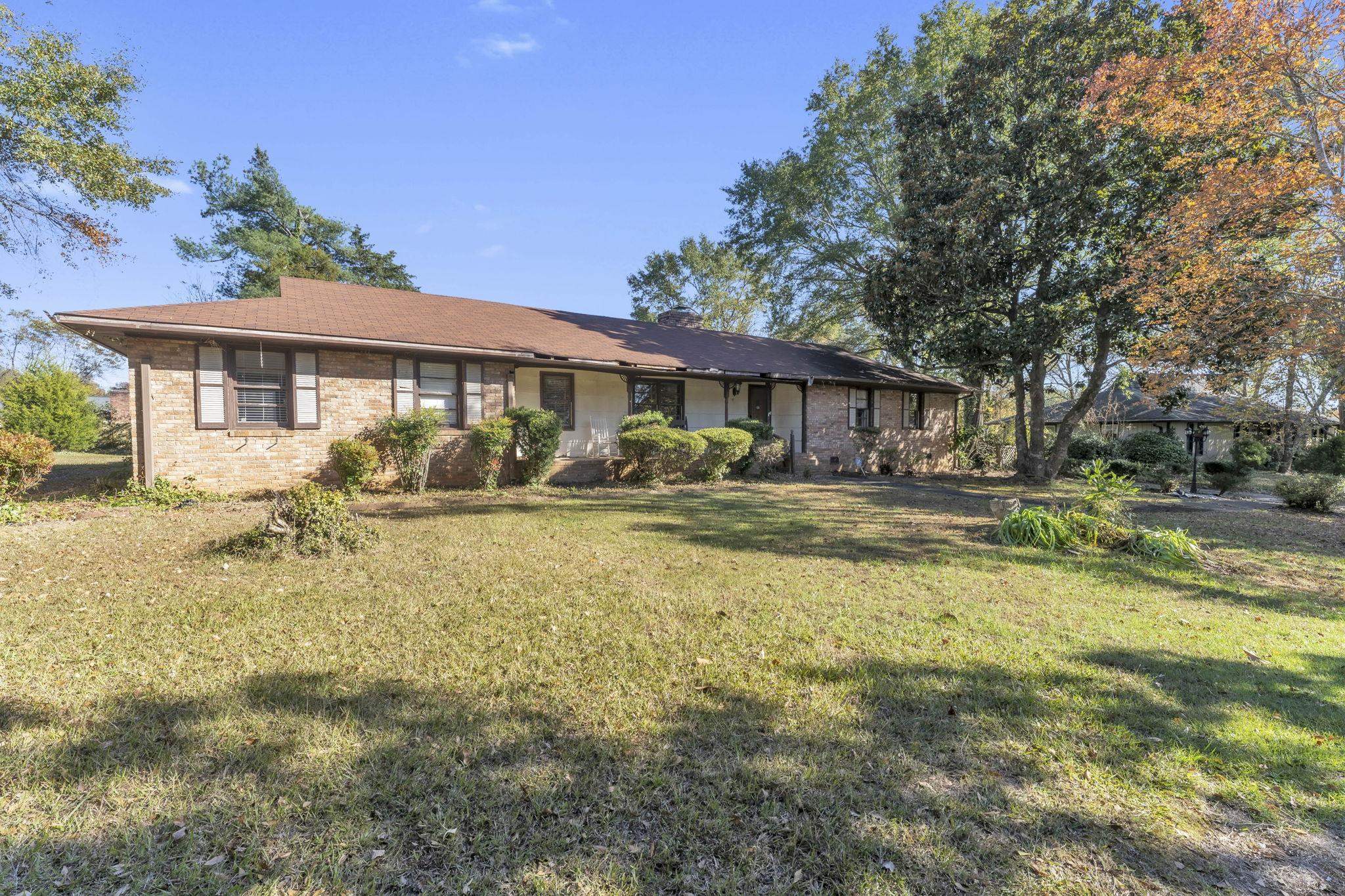 Homes for sale in Greer, SC | 104 Lakecrest Dr, Greer, SC 29651 | MLS# SPN330574