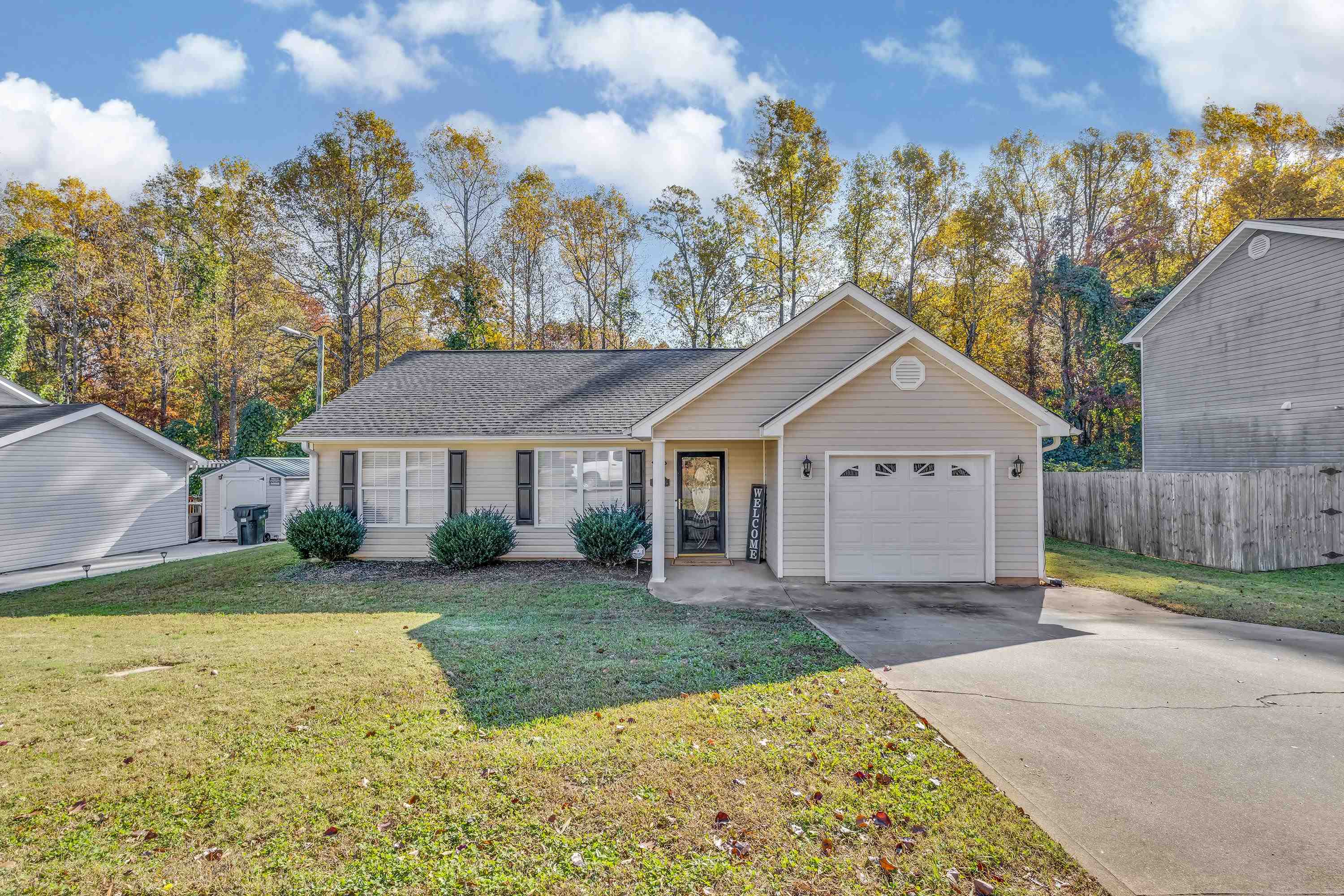 Homes for sale in Inman, SC | 466 Pleasant Green Dr, Inman, SC 29349 | MLS# SPN331509