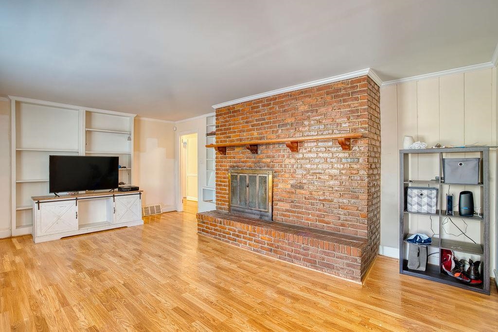 Homes for sale in Clinton, SC | 101 Simmons Dr, Clinton, SC 29325 | MLS# SPN331852