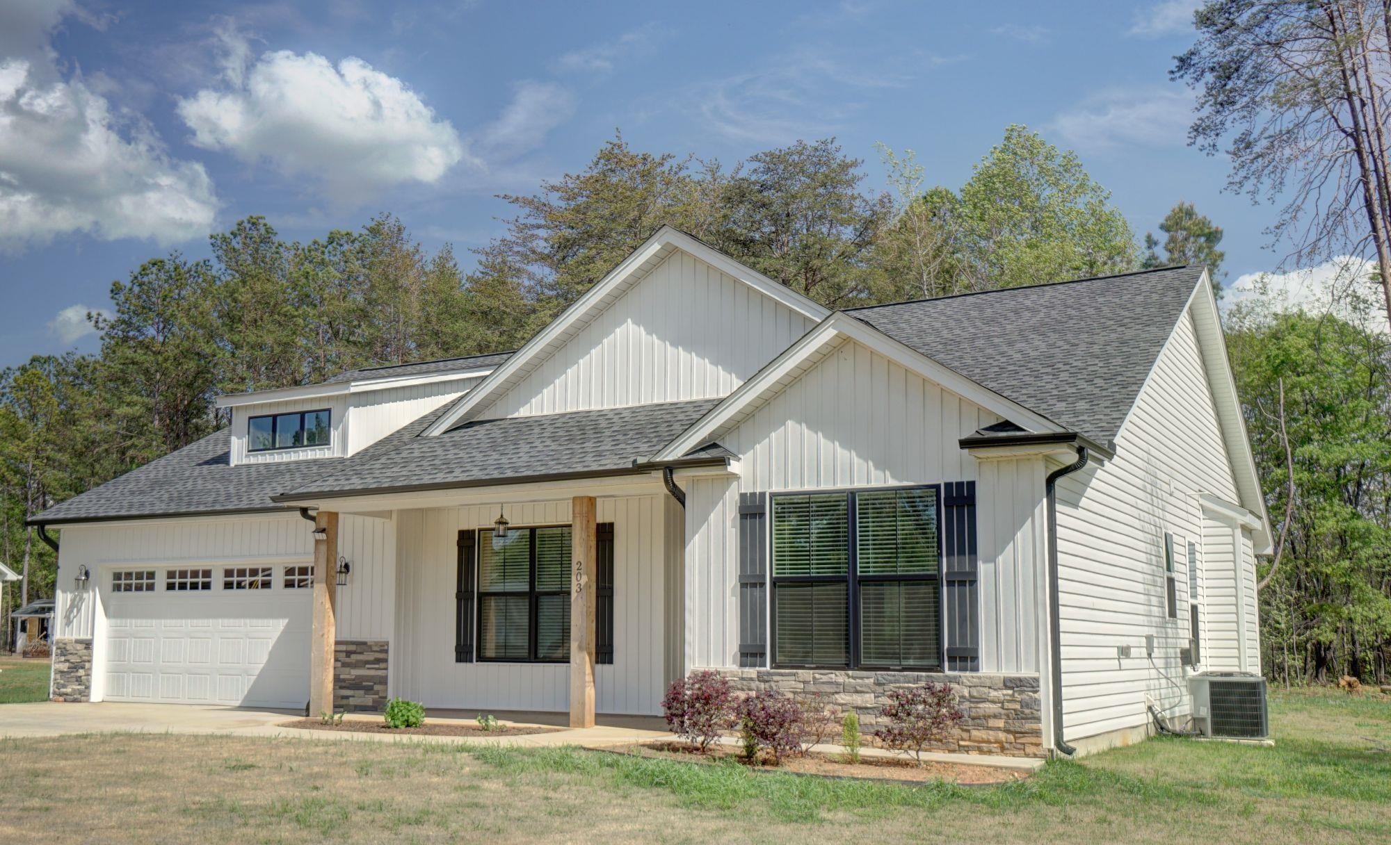 Homes for sale in Spartanburg, SC | 203 Patch Dr, Spartanburg, SC 29302 | MLS# SPN332161