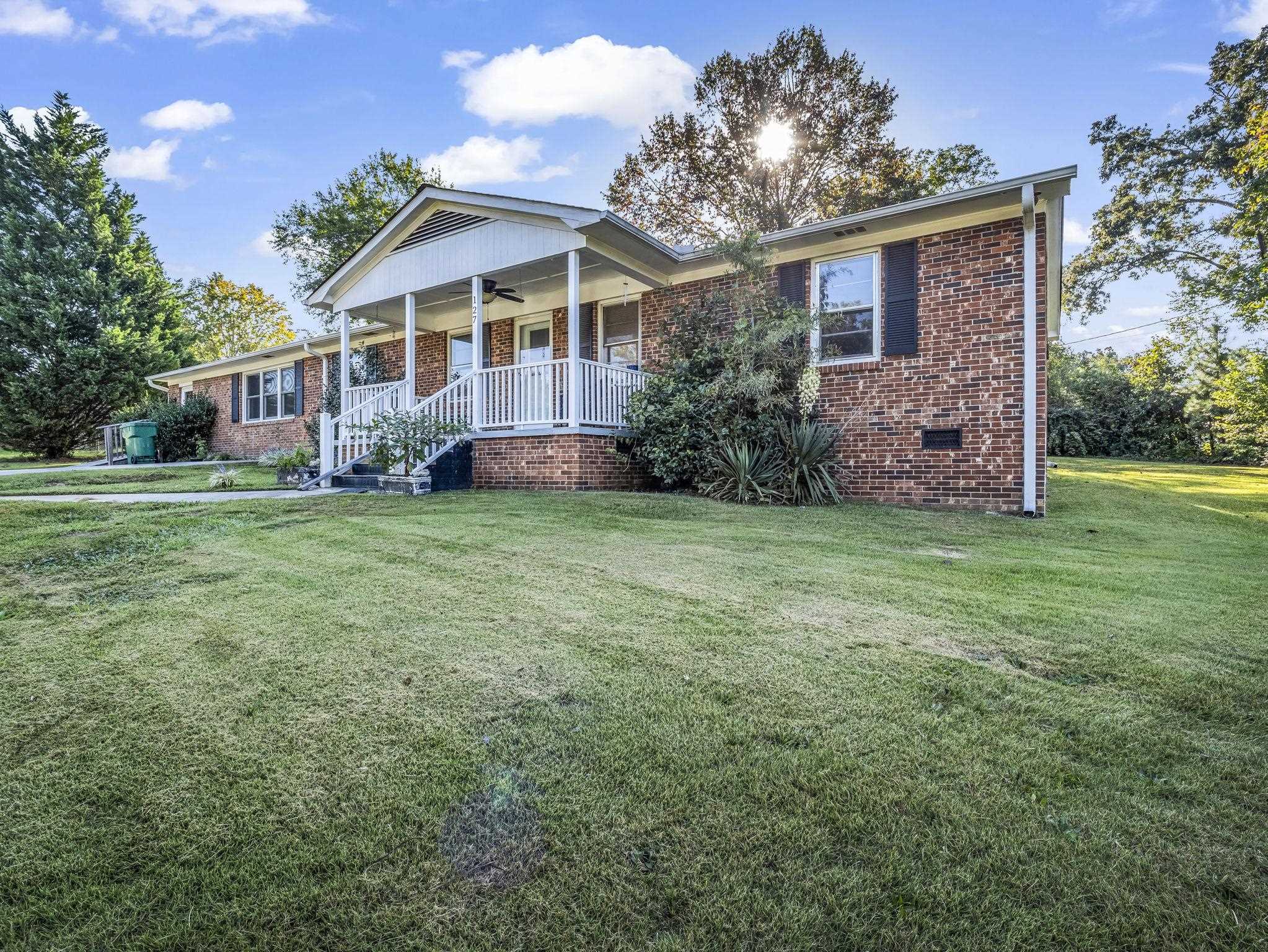 Homes for sale in Cowpens, SC | 127 Crystal Dr, Cowpens, SC 29330 | MLS# SPN333006