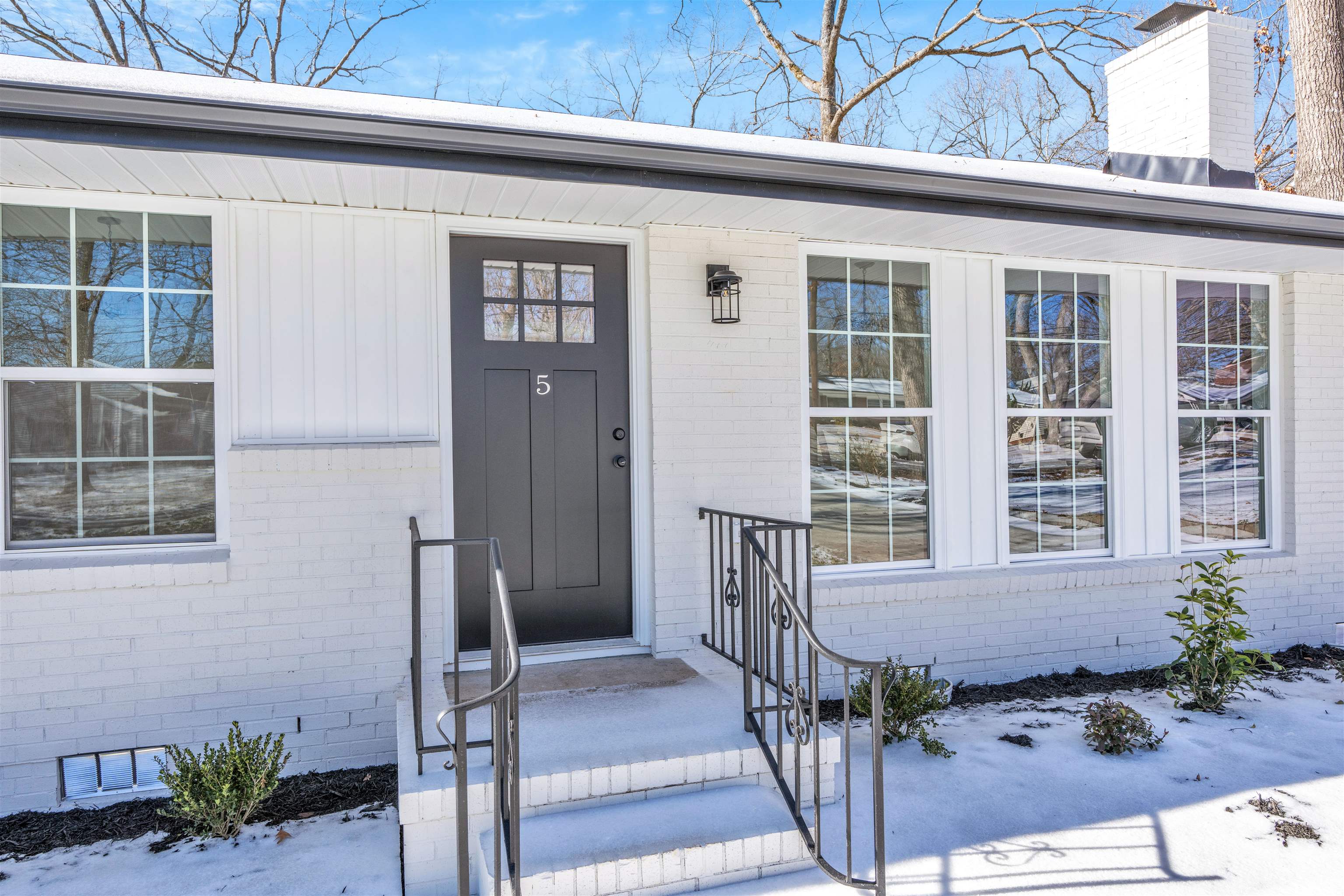 Homes for sale in Taylors, SC | 5 Brewster Dr, Taylors, SC 29687 | MLS# SPN333026