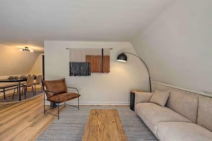 Homes for sale in Fair Play, SC | 114 N Port Bass Dr, Fair Play, SC 29643 | MLS# SPN333141