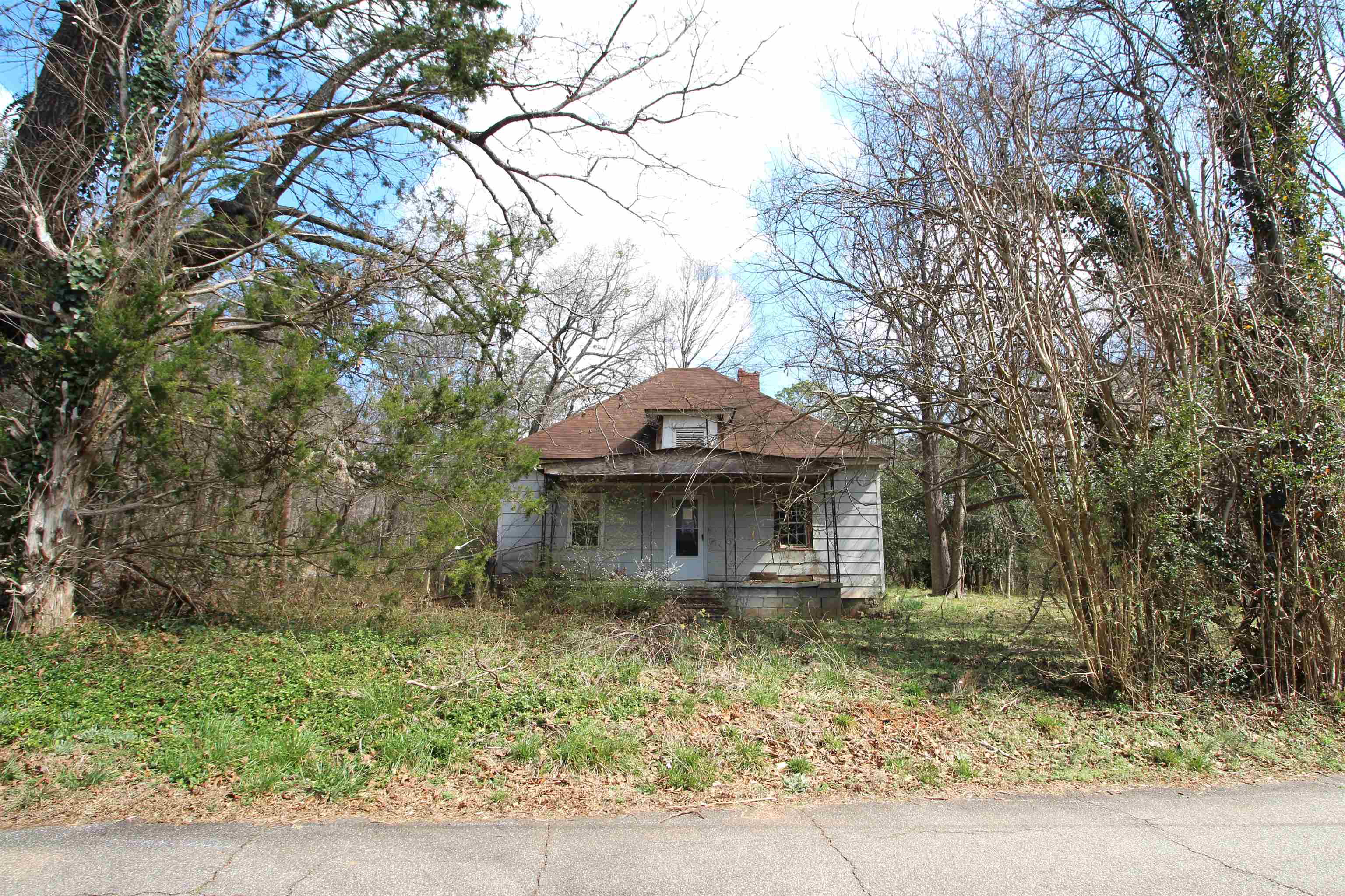 Homes for sale in Spartanburg, SC | 111 Dobson Heights Rd, Spartanburg, SC 29307 | MLS# SPN334304