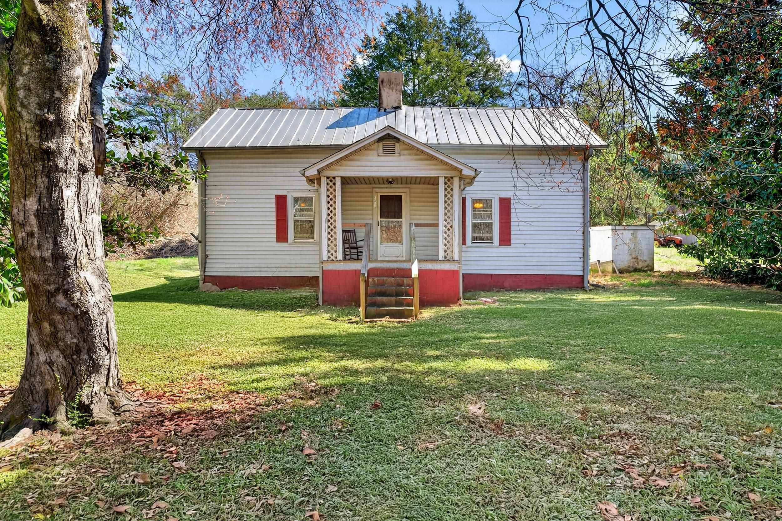 Homes for sale in Landrum, SC | 1511 Gowensville Church Rd, Landrum, SC 29356 | MLS# SPN334562