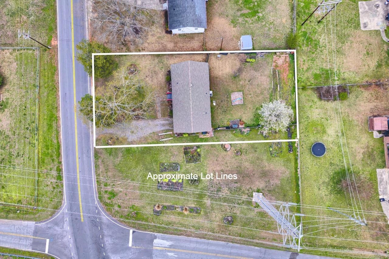 Homes for sale in Gaffney, SC | 421 Colonial Ave, Gaffney, SC 29340 | MLS# SPN334724