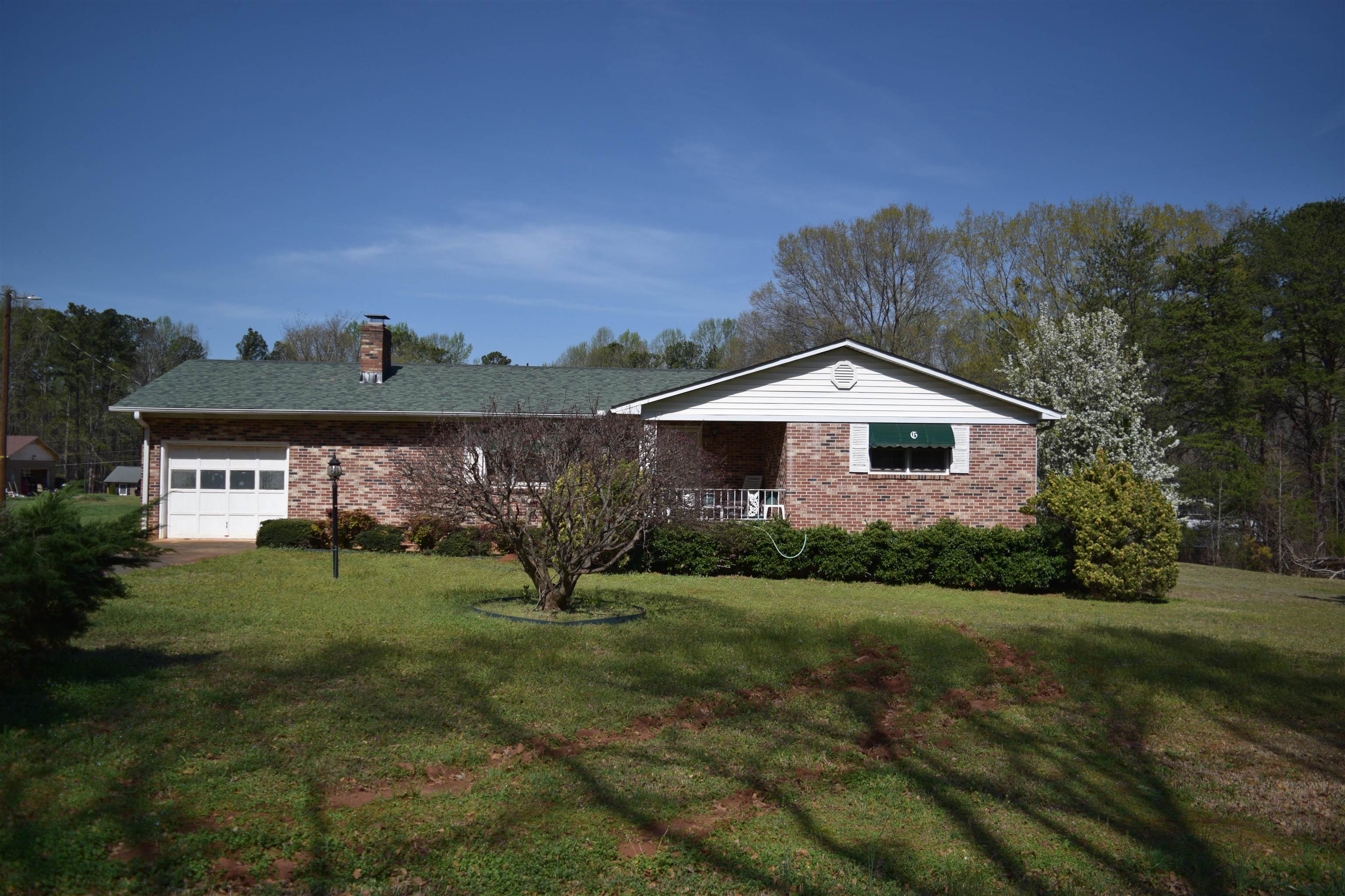 Homes for sale in Wellford, SC | 151 Lynn Dr, Wellford, SC 29385 | MLS# SPN334900