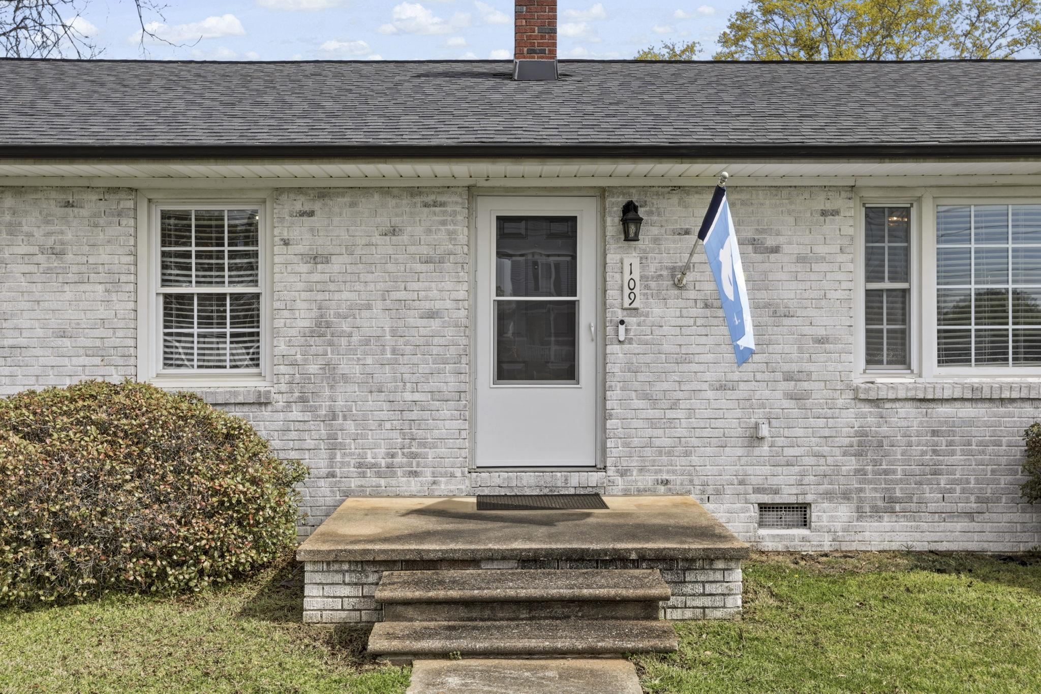 Homes for sale in Cowpens, SC | 109 Palmetto St, Cowpens, SC 29330 | MLS# SPN334902