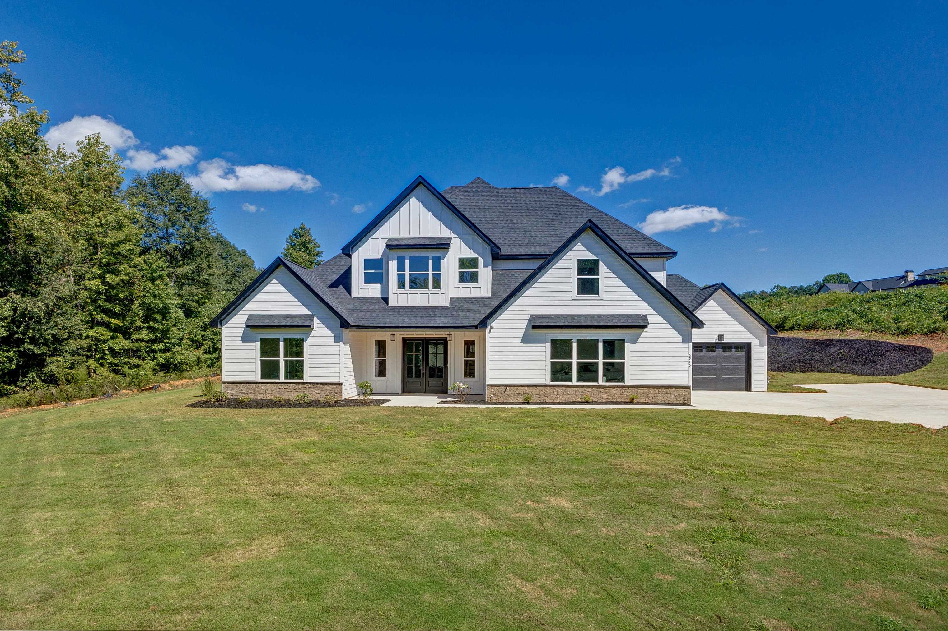 Homes for sale in Taylors, SC | 6910 Mountain View Rd, Taylors, SC 29687 | MLS# SPN335418