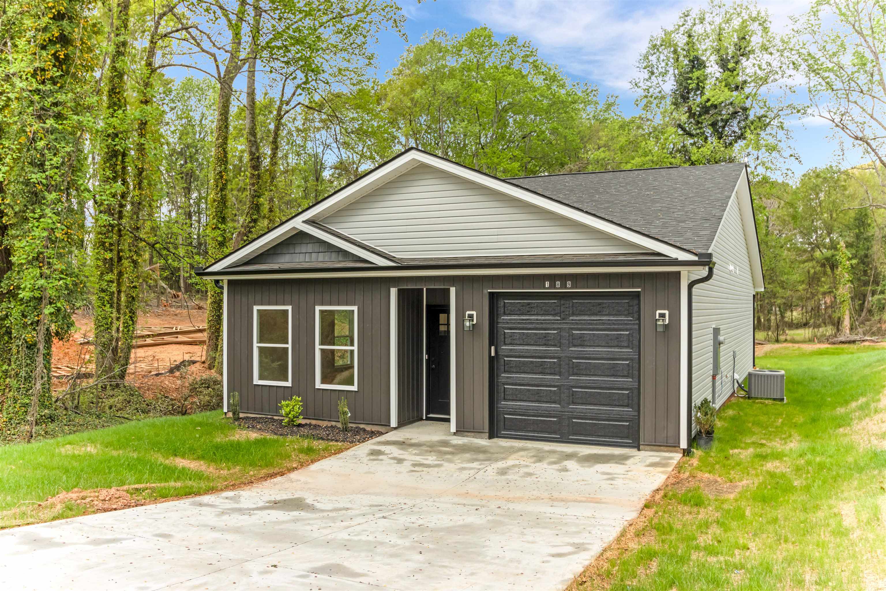 3rd image of 189 N Georgia Ave, Chesnee, SC 29323 | MLS# SPN335594