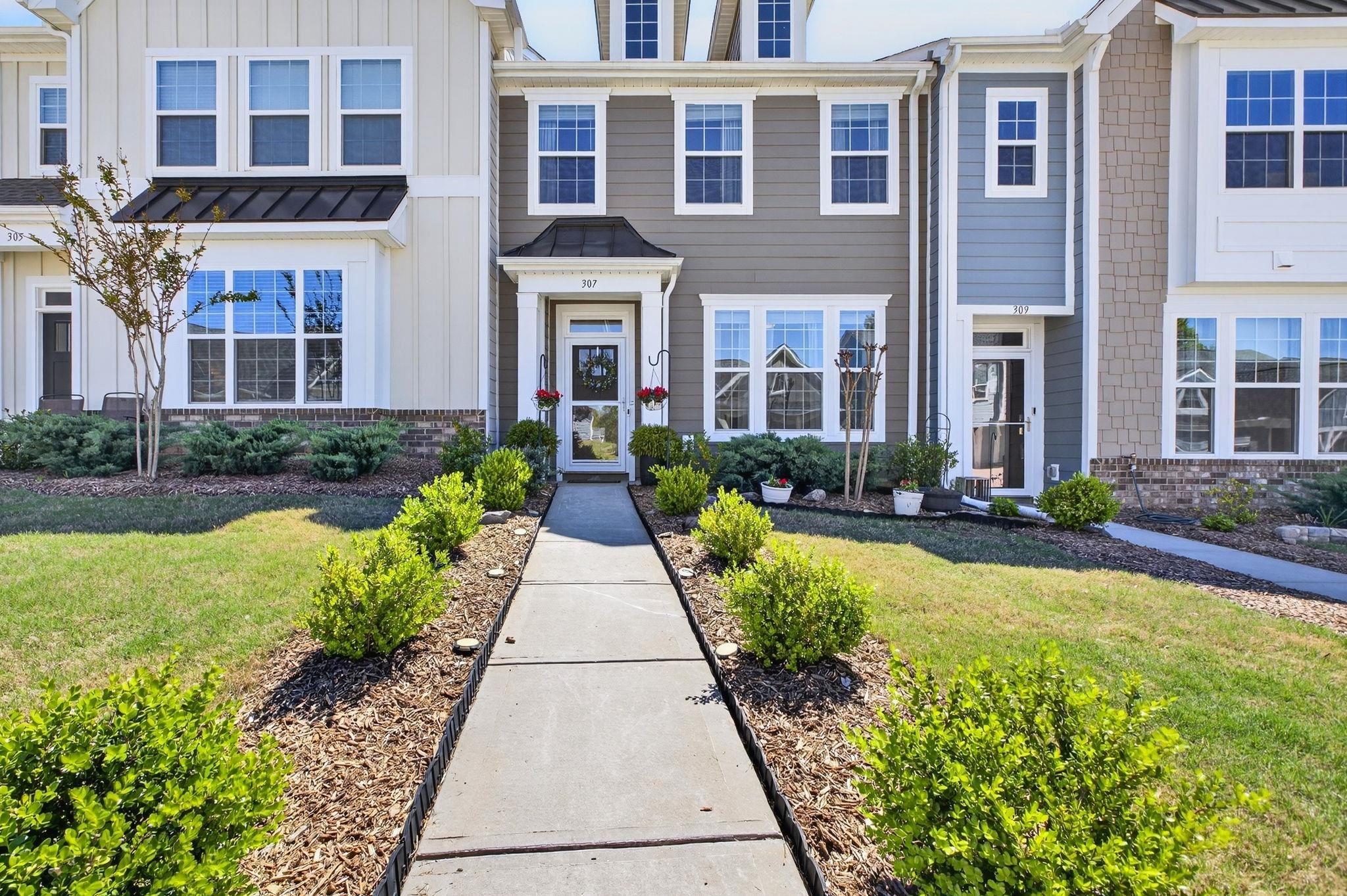 2nd image of 307 Novelty Dr, Greer, SC 29651 | MLS# SPN335663