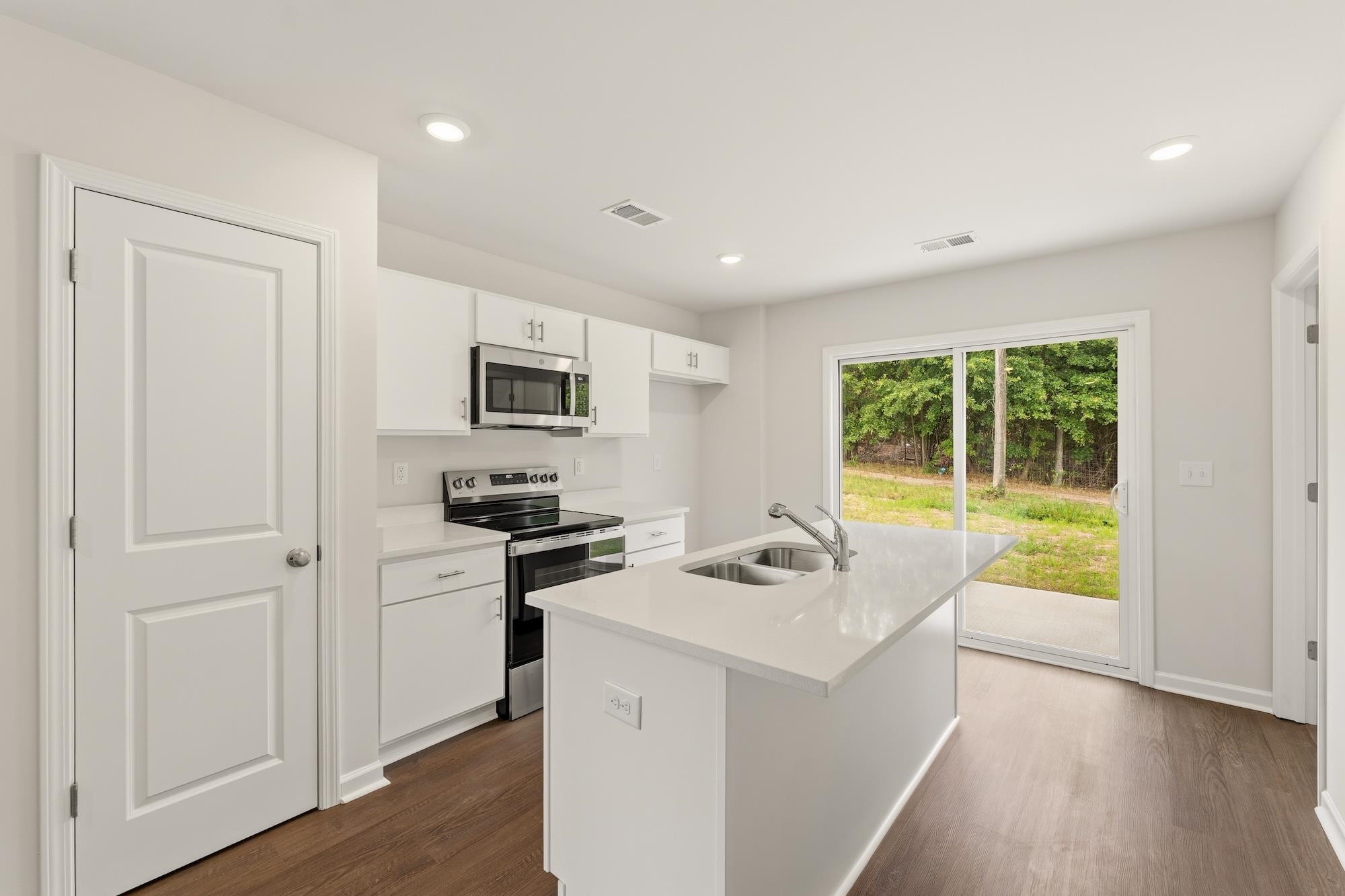 4th image of 167 Cloverfield Ln, Spartanburg, SC 29307 | MLS# SPN336885