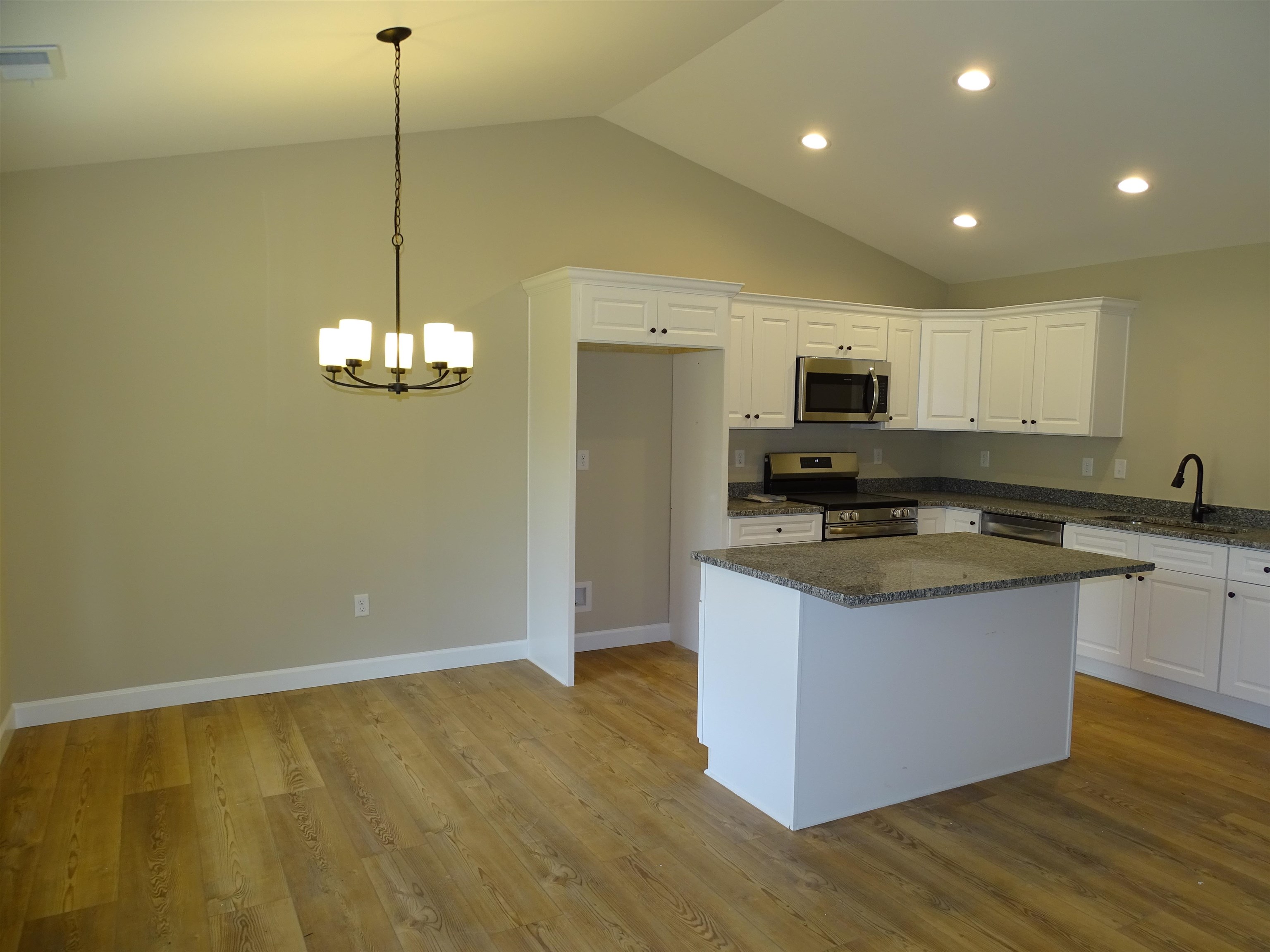 3rd image of 242/246 Brewton Rd, Spartanburg, SC 29301 | MLS# SPN336940