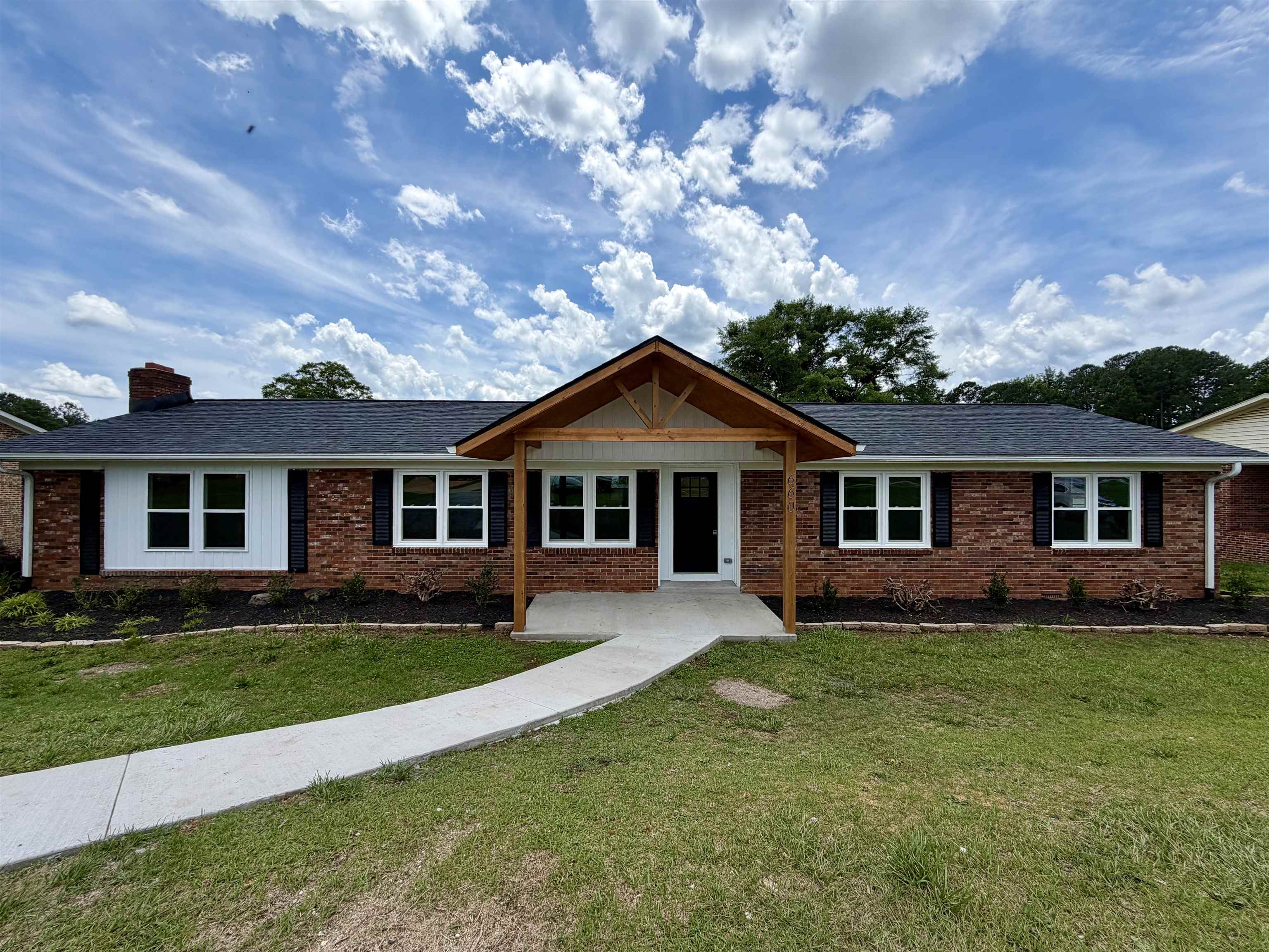 1st image of 660 Cherry Hill Rd, Spartanburg, SC 29307 | MLS# SPN337538
