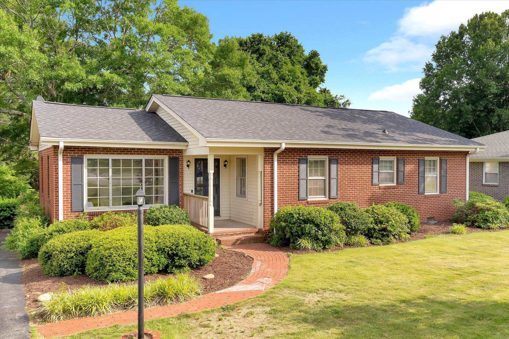 1st image of 206 Hillside Dr, Greer, SC 29651 | MLS# SPN337629