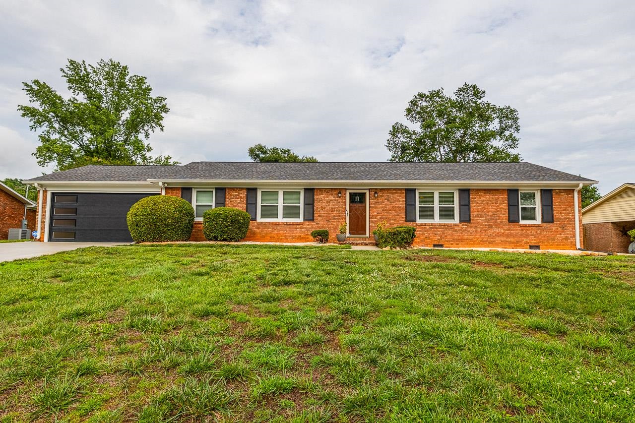 1st image of 115 Shelton Dr, Spartanburg, SC 29307 | MLS# SPN338357