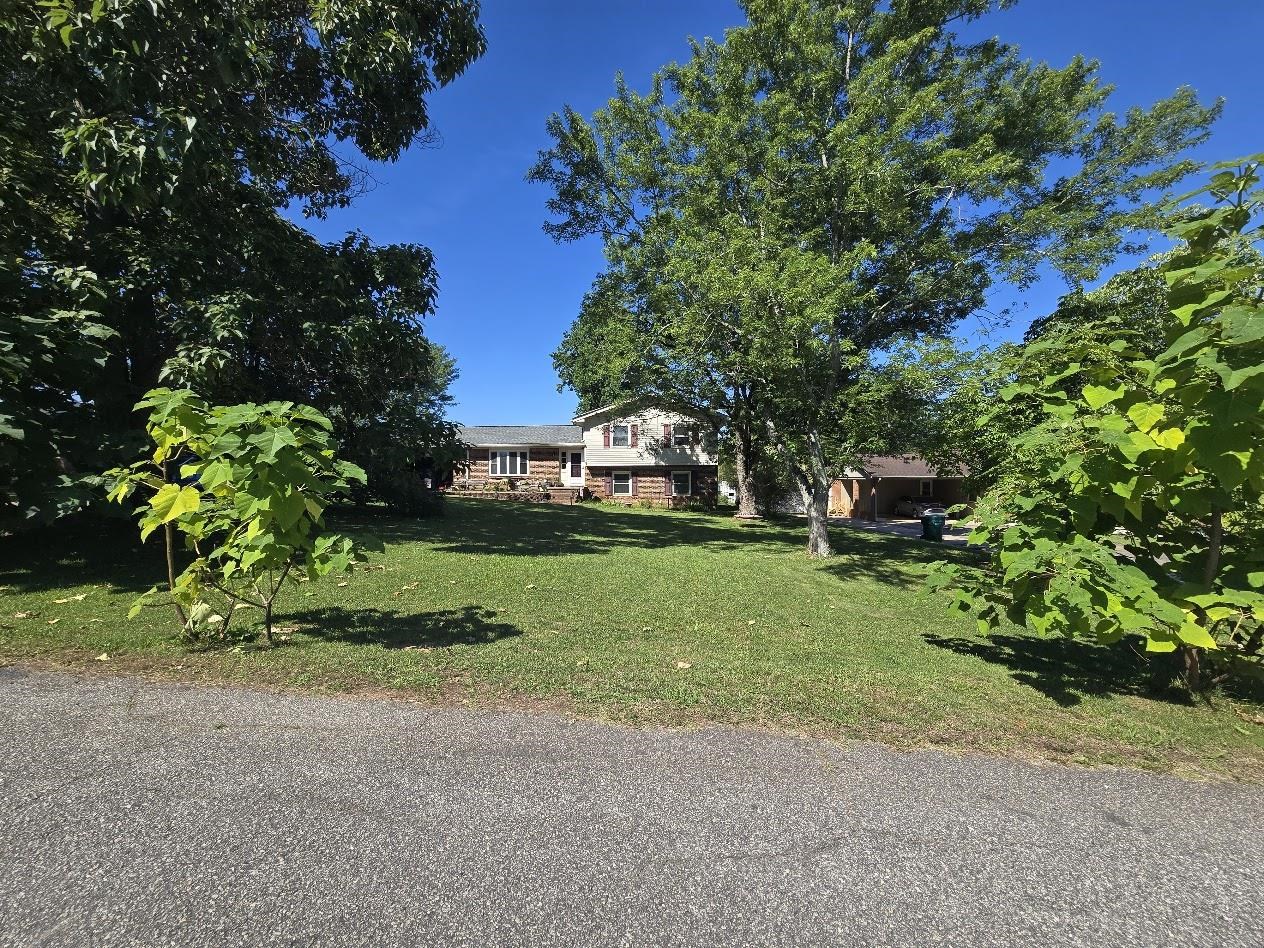 3rd image of 142 Greenbriar Dr, Gaffney, SC 29341 | MLS# SPN338651