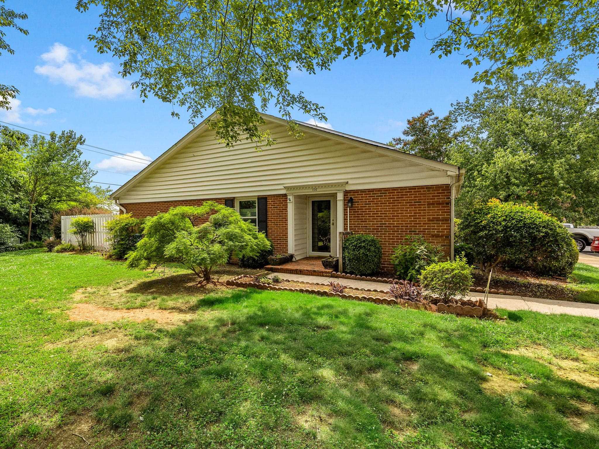 3rd image of 106 Buckstone Ln, Spartanburg, SC 29307 | MLS# SPN338844