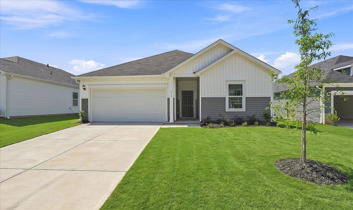 1st image of 935 Rising Oak Ct, Spartanburg, SC 29301 | MLS# SPN338862