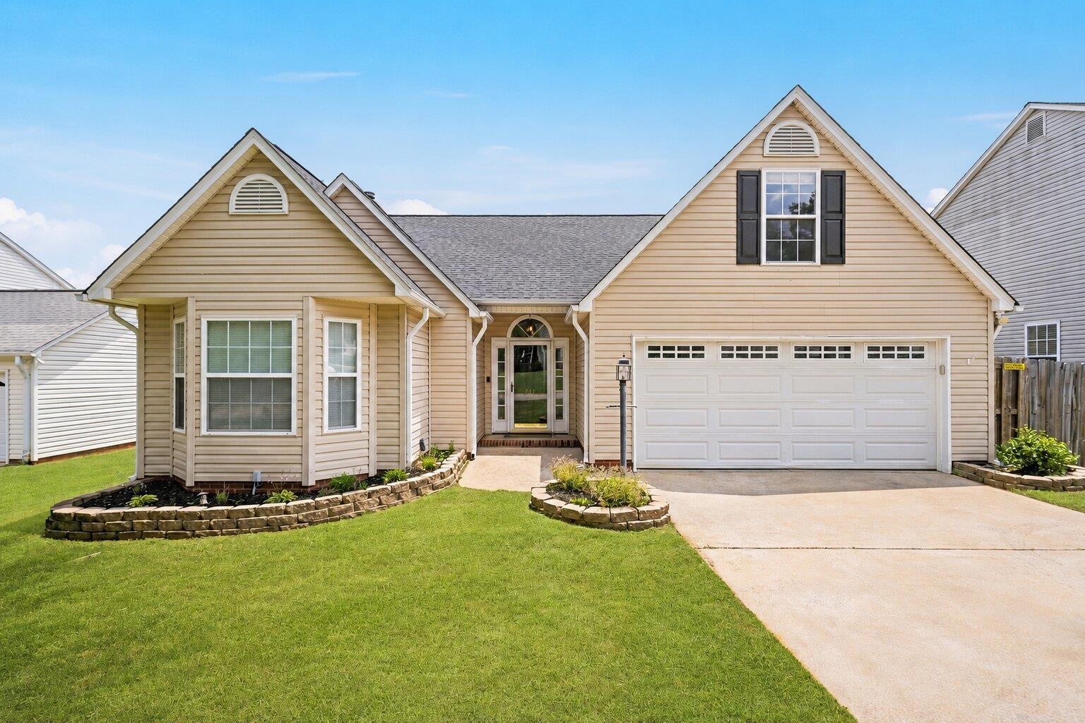 Homes for sale in Duncan, SC | 234 W Pheasant Hill Dr, Duncan, SC 29334 | MLS# SPN338909