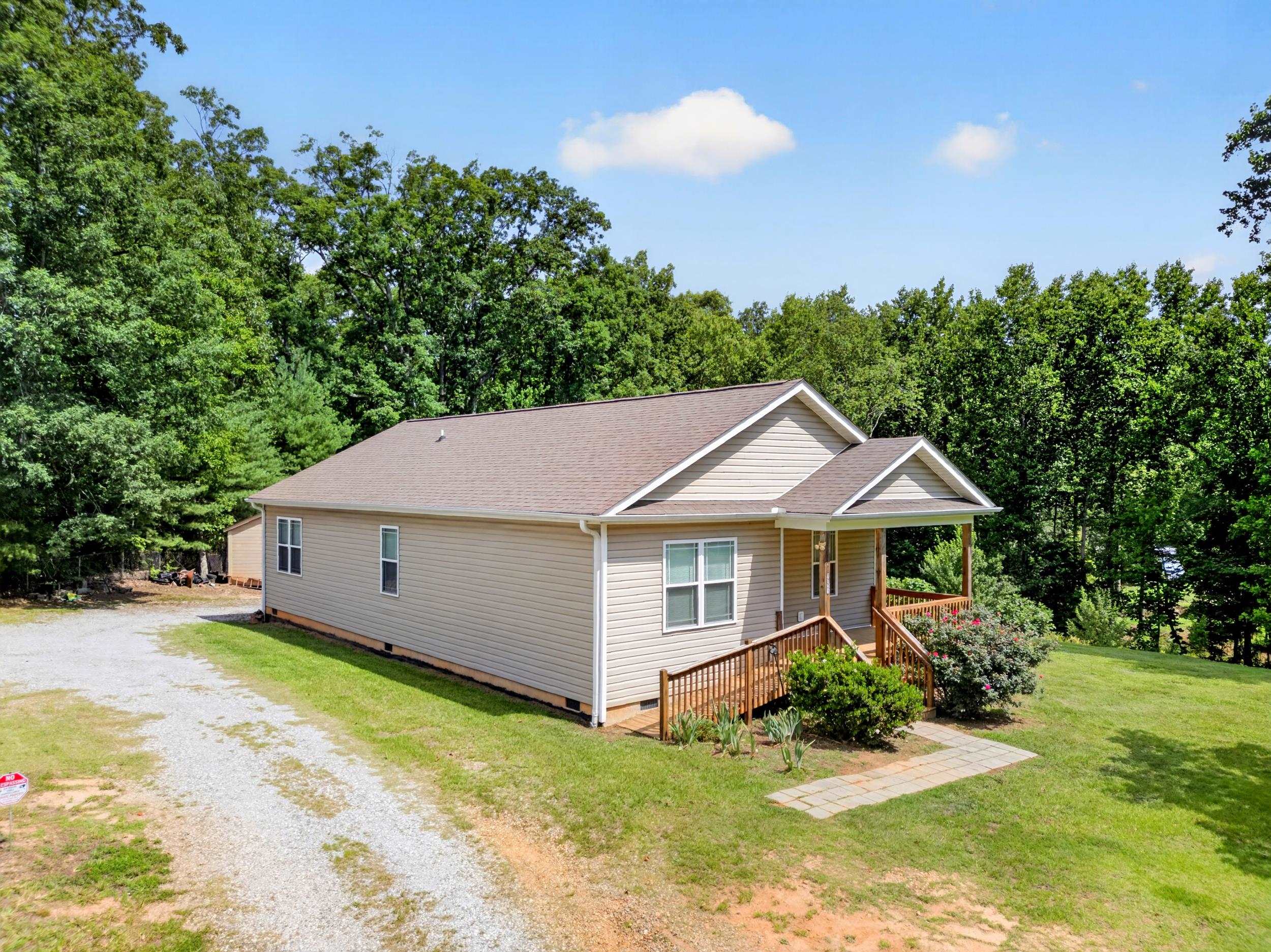 3rd image of 1125 Belue Mill Rd, Landrum, SC 29356 | MLS# SPN339026