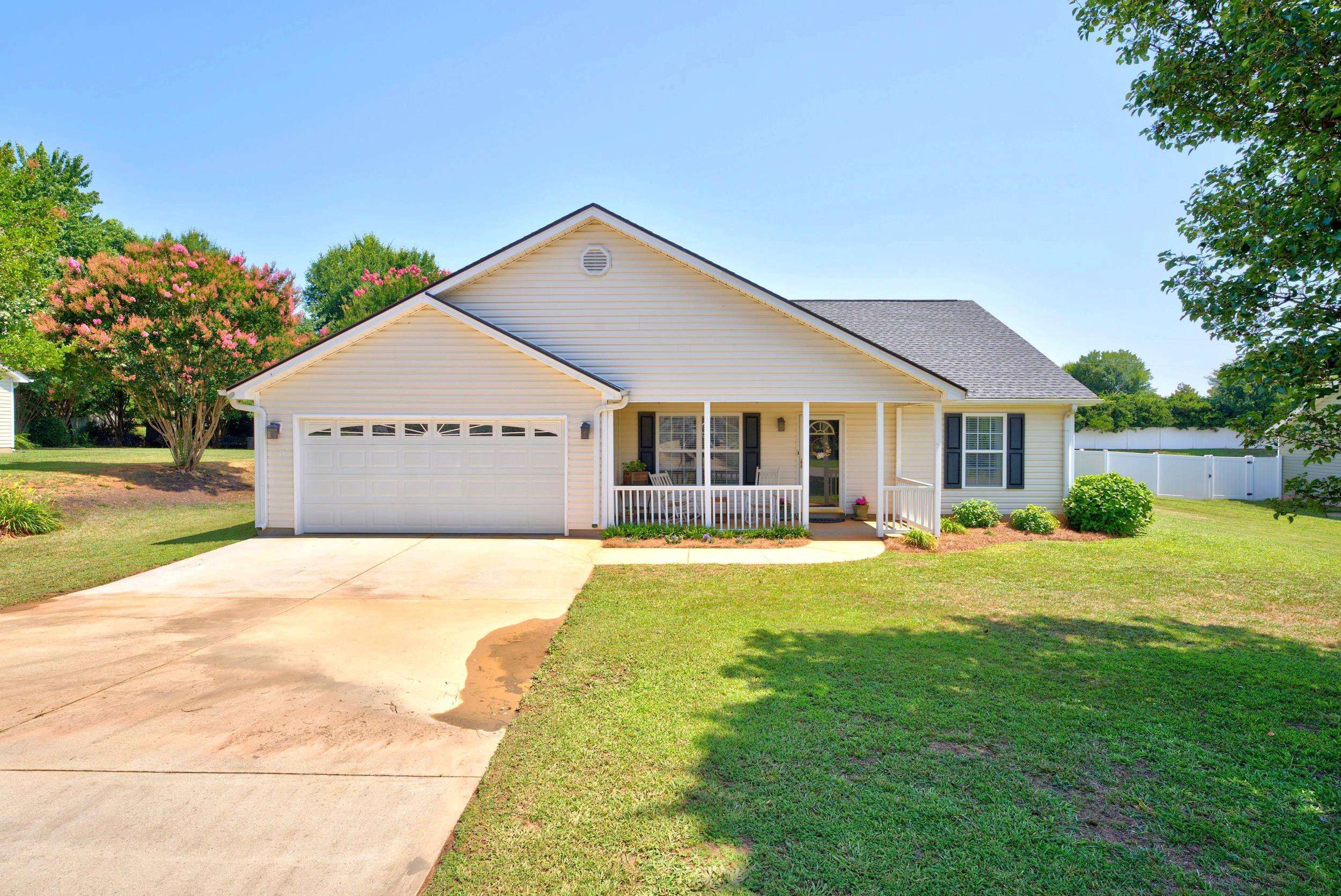 Homes for sale in Duncan, SC | 311 Shadowfield Acres Dr, Duncan, SC 29334 | MLS# SPN339248