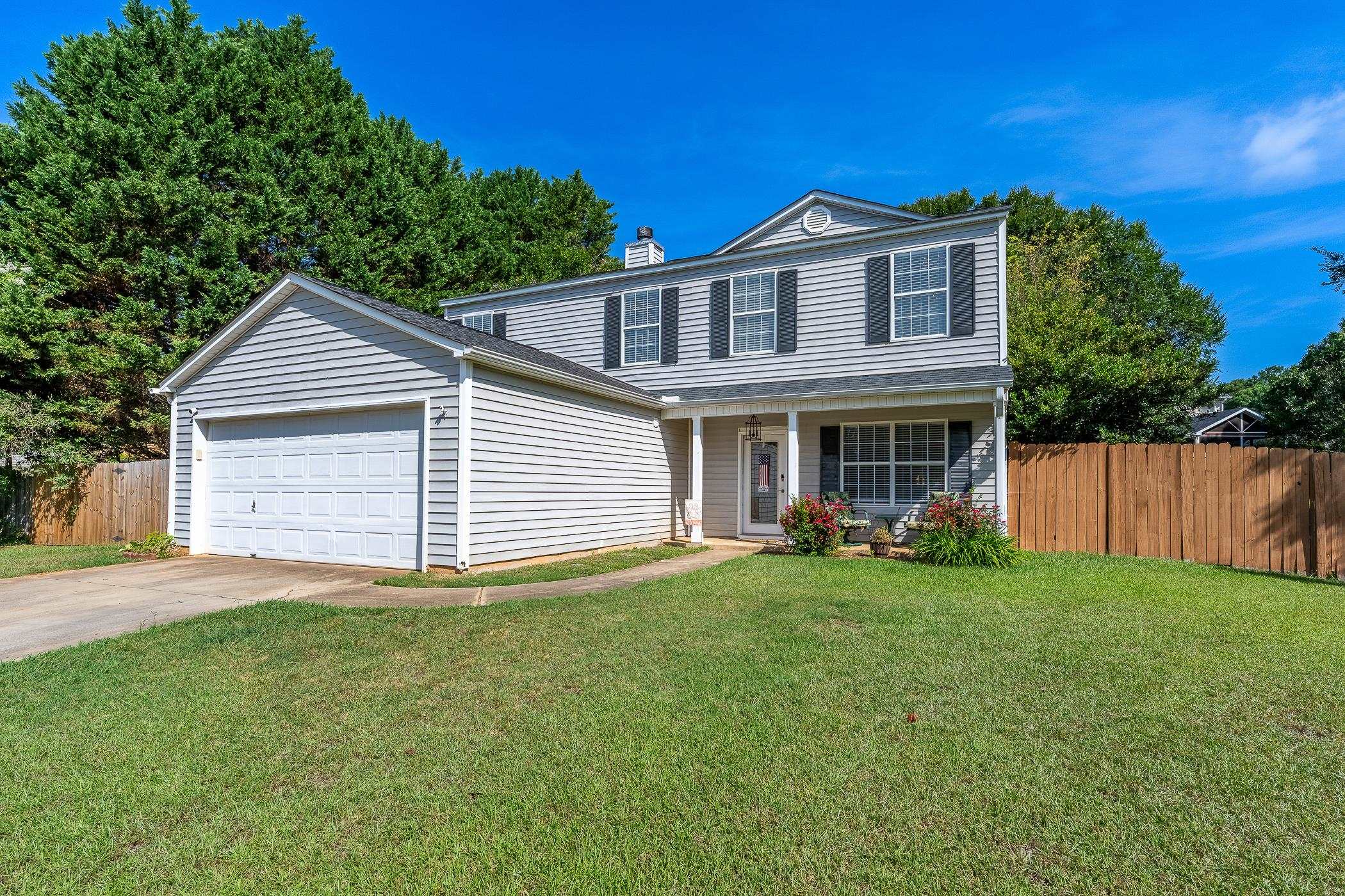 2nd image of 3 Hideaway Ct, Simpsonville, SC 29680 | MLS# SPN339260