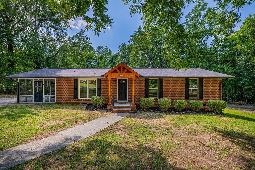 Photo 2 of Single family home for sale at 139 E Forest Dr, Union, SC 29379 | MLS# SPN339347 | Listing updated on 2026-09-04
