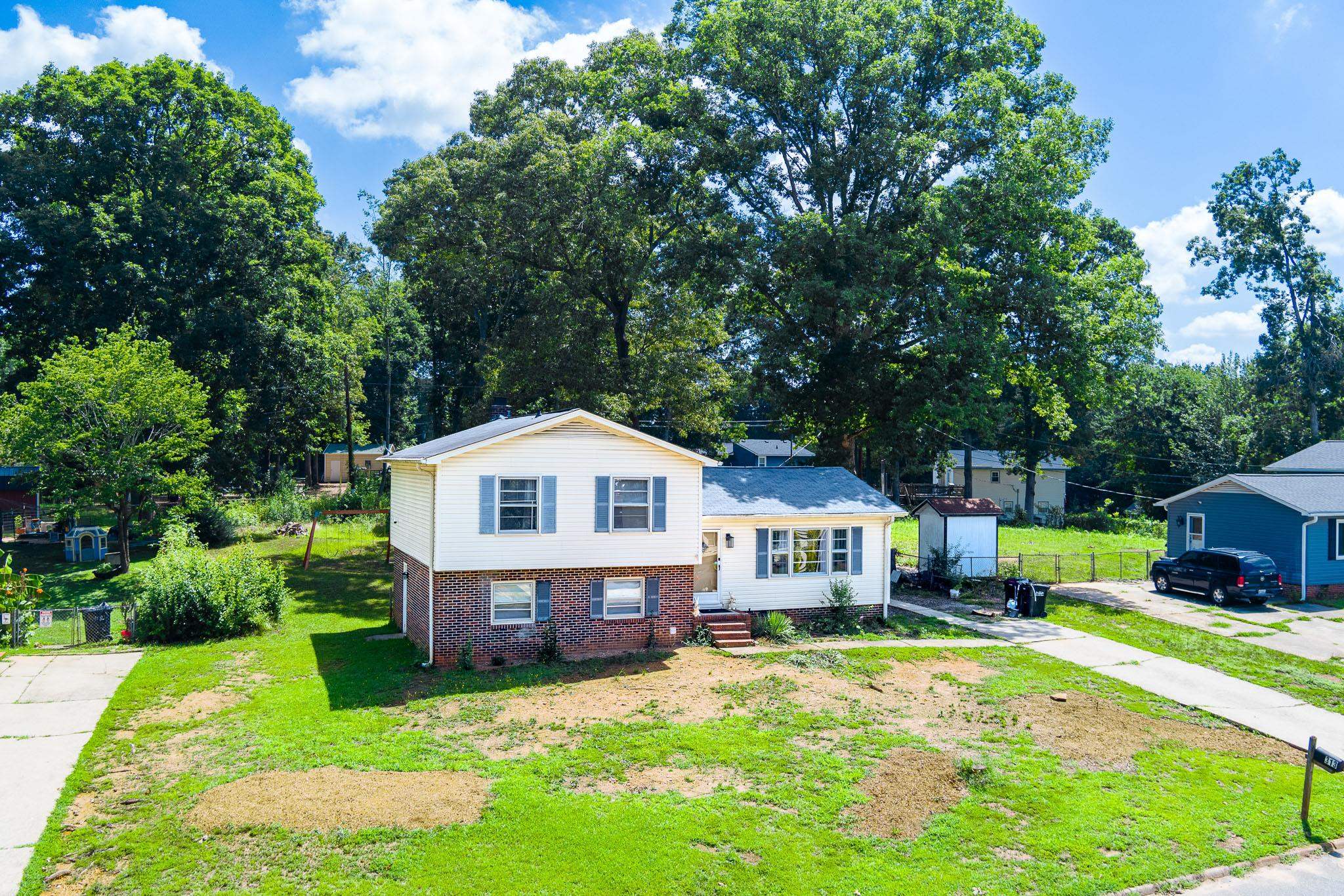 3rd image of 313 Alder Dr, Simpsonville, SC 29680 | MLS# SPN339522