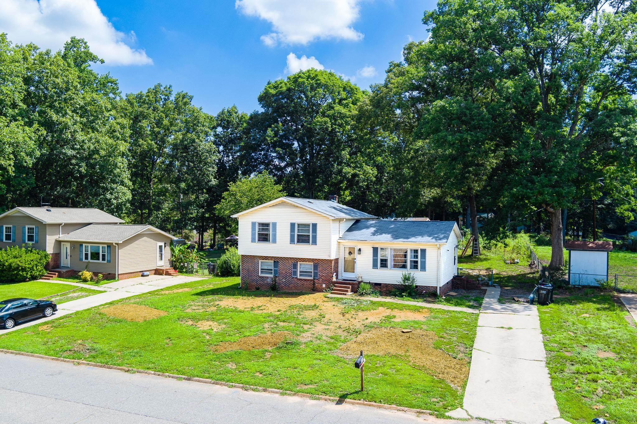 2nd image of 313 Alder Dr, Simpsonville, SC 29680 | MLS# SPN339522