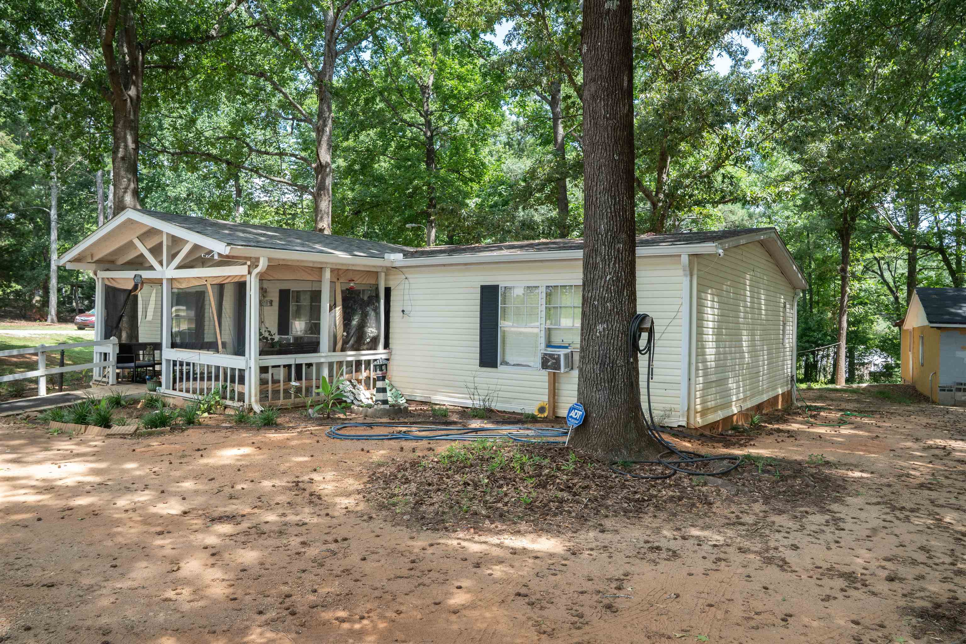 3rd image of 2181 E Georgia Rd, Woodruff, SC 29388 | MLS# SPN339563