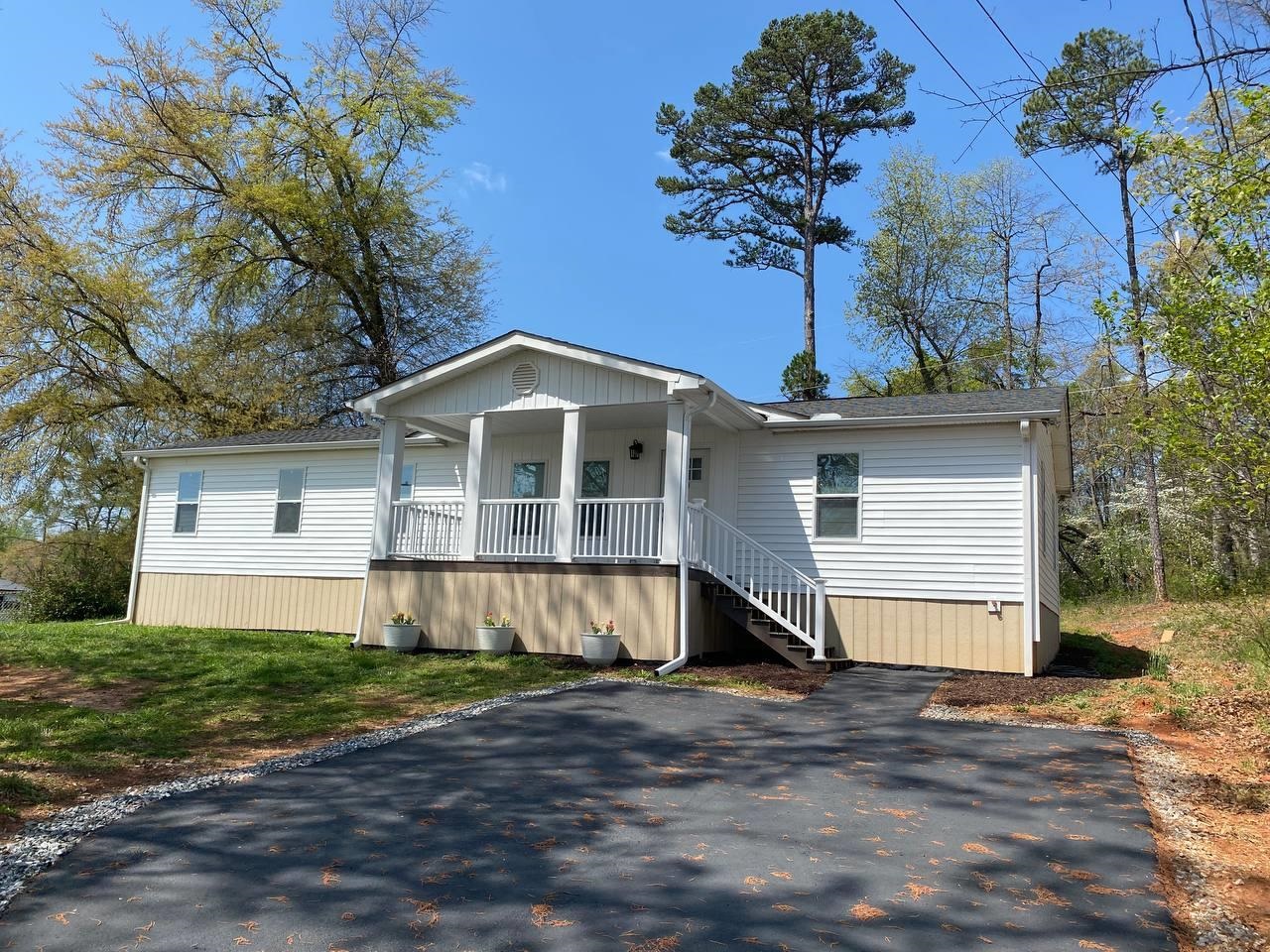 Photo 1 of Manufactured home for sale at 521 Park St, Inman, SC 29349 | MLS# SPN339566 | Listing updated on 2026-08-20