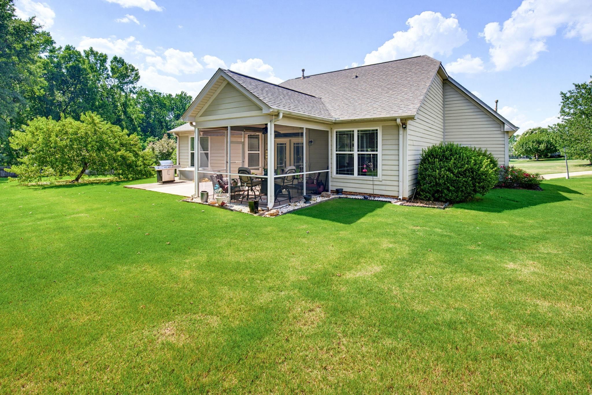 3rd image of 120 Hubbard Ln, Greer, SC 29651 | MLS# SPN339585