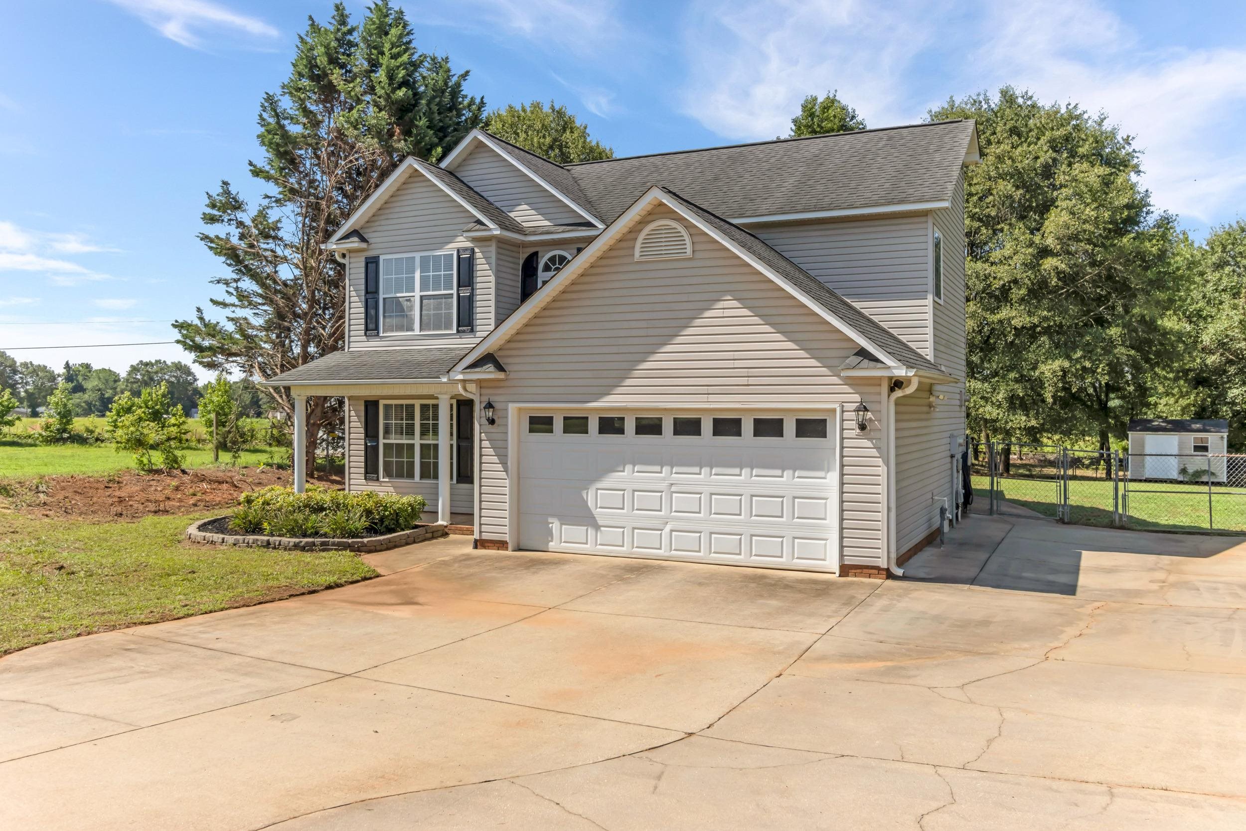 1st image of 532 Tut Ct, Woodruff, SC 29388 | MLS# SPN339624