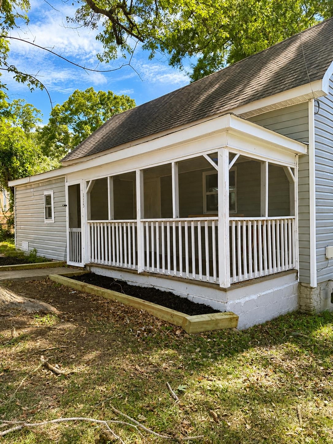 2nd image of 115 1st St, Gaffney, SC 29340 | MLS# SPN339764