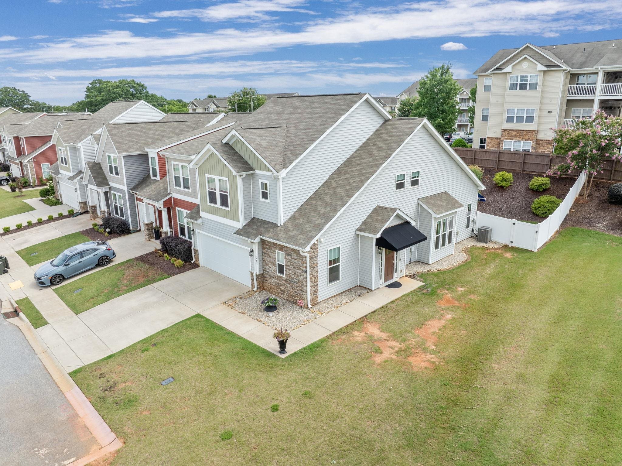 2nd image of 203 Mayfair Station Wy, Greer, SC 29650 | MLS# SPN339793