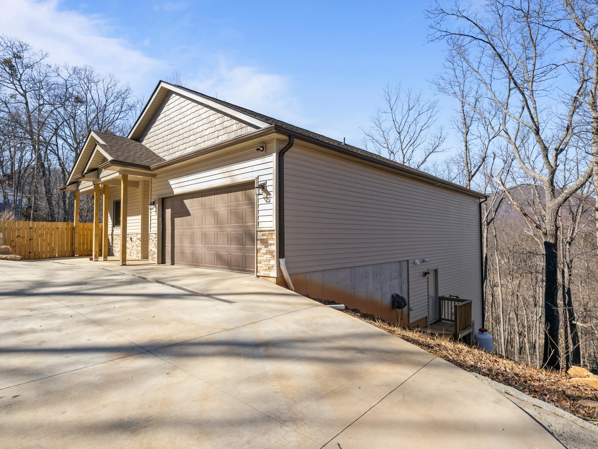 3rd image of 225 Aurora Ln, Tryon, NC 28782 | MLS# SPN339803