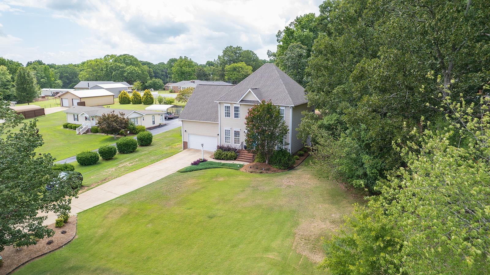 5th image of 211 Sunrise Dr, Greer, SC 29651 | MLS# SPN339838