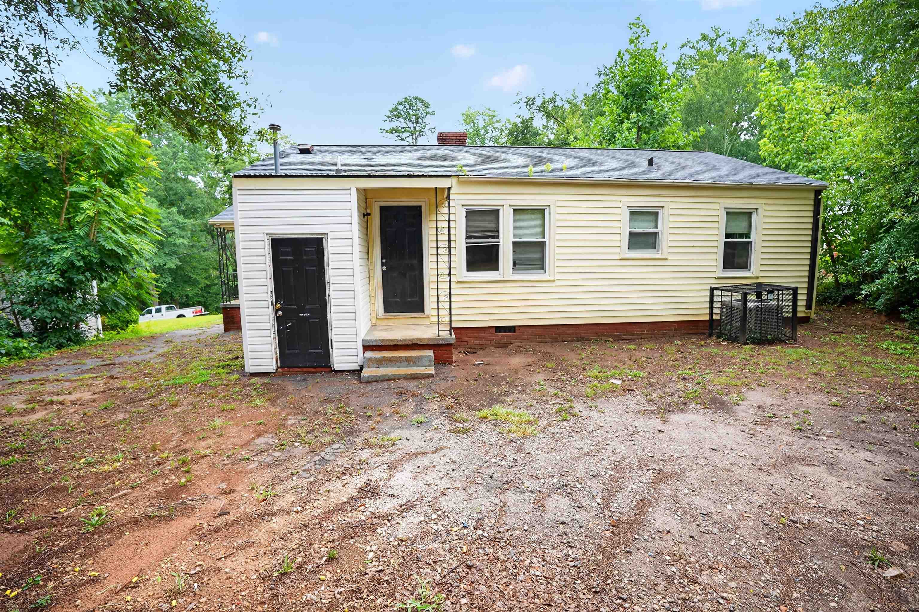 1st image of 124 Crosby Cir, Greenville, SC 29605 | MLS# SPN339845